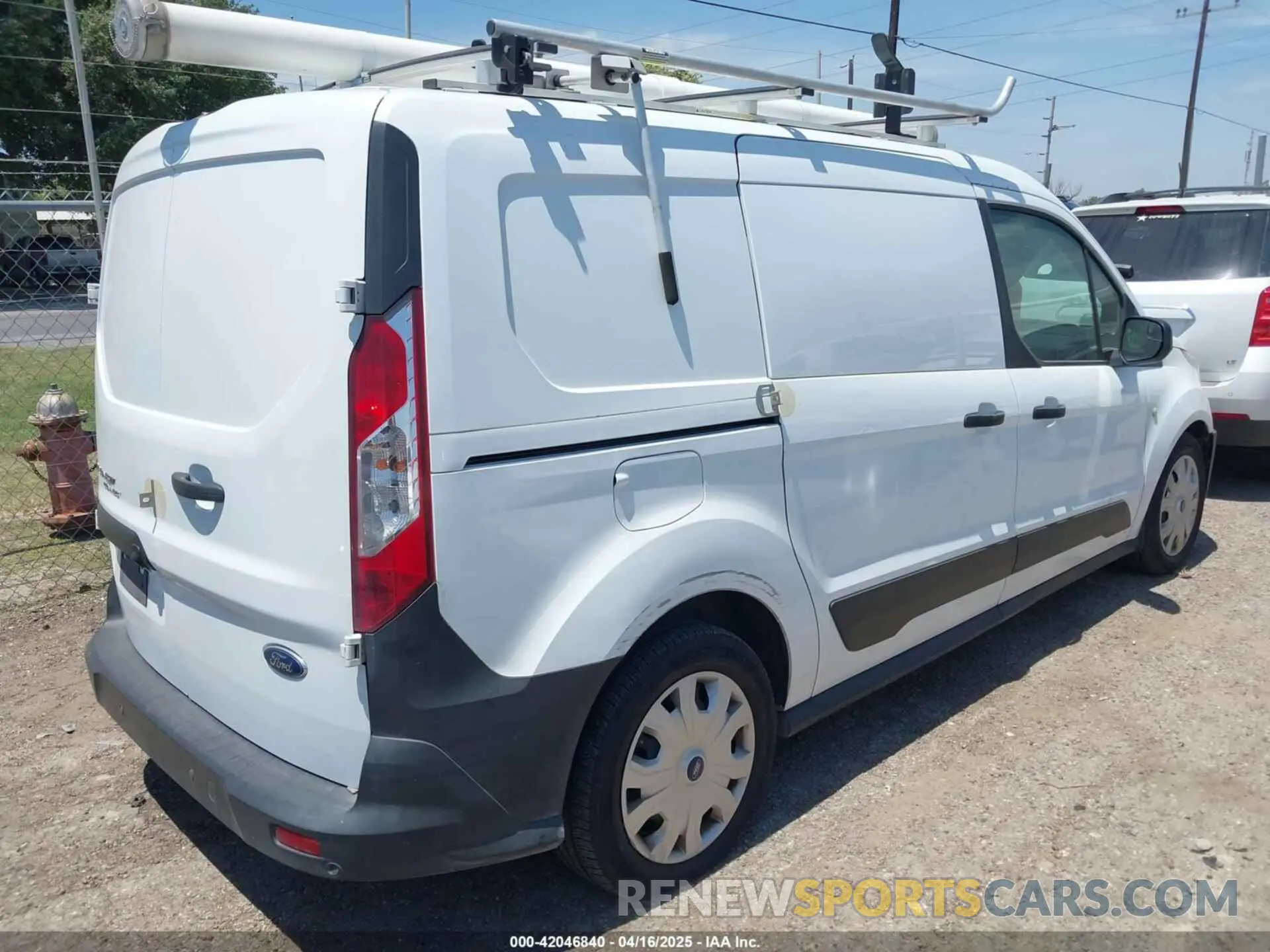 4 fotografías del automóvil dañado NM0LS7E29L1465981 FORD TRANSIT CONNECT 2020