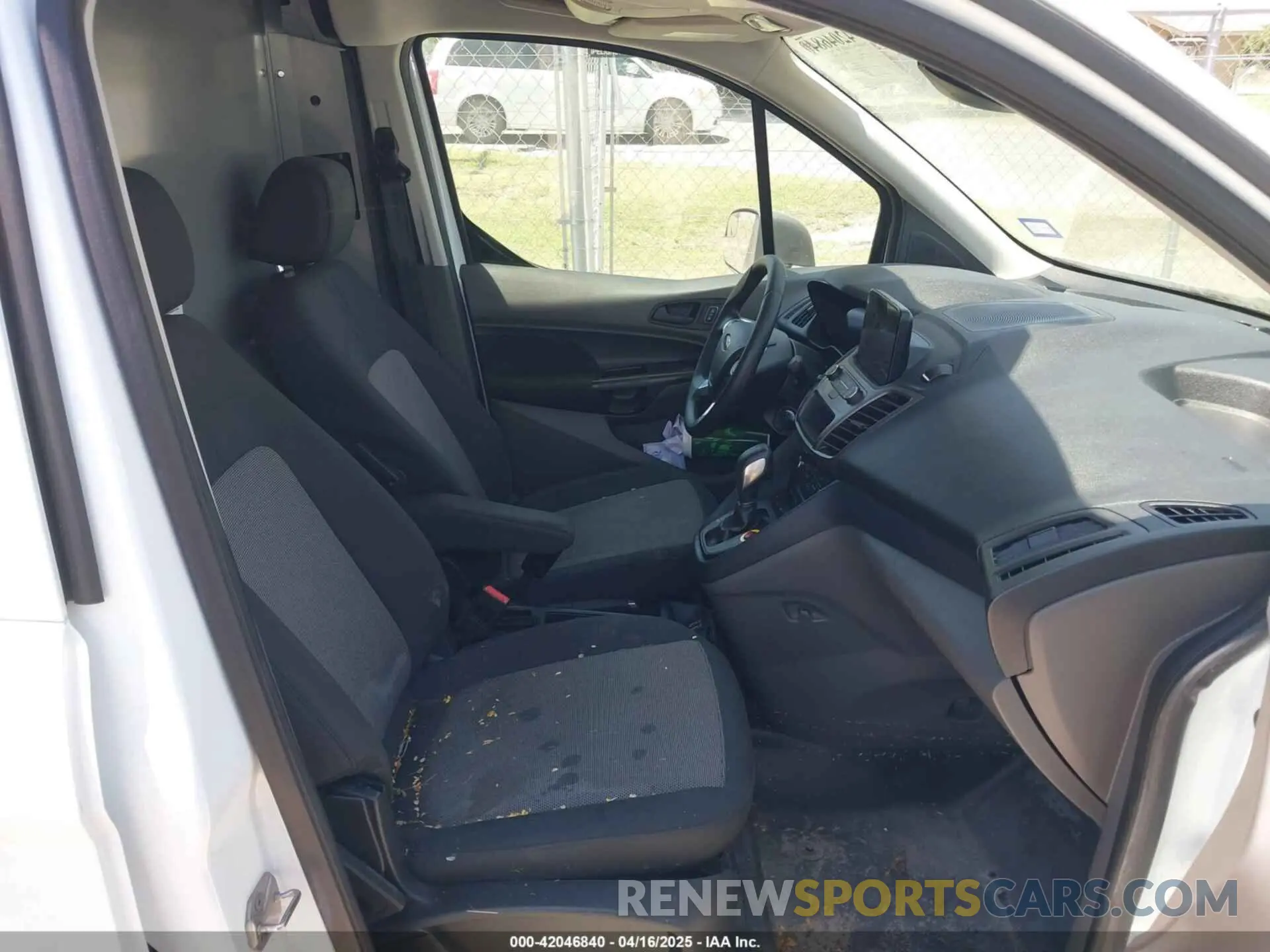 5 fotografías del automóvil dañado NM0LS7E29L1465981 FORD TRANSIT CONNECT 2020