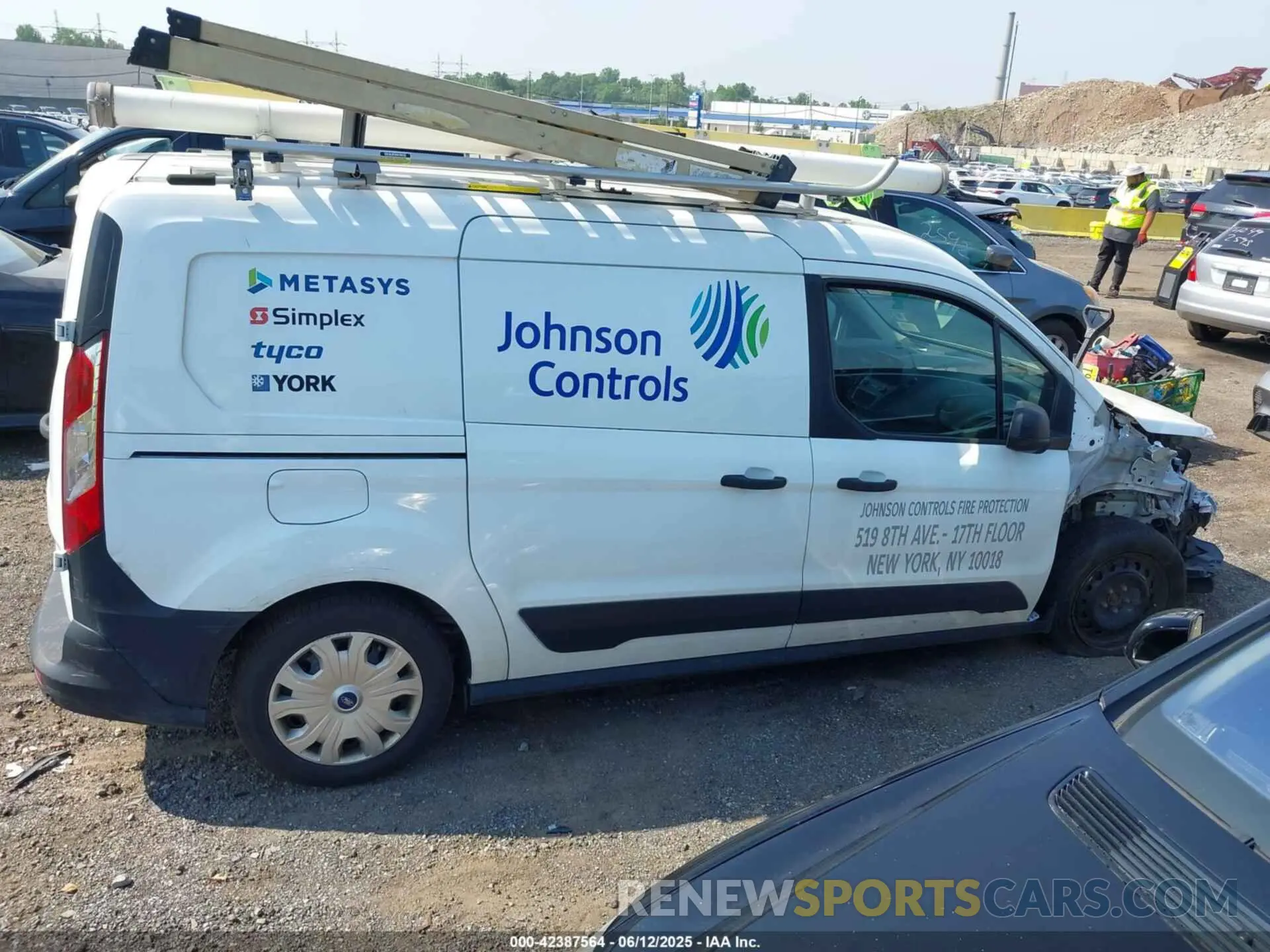 13 fotografías del automóvil dañado NM0LS7E2XL1457808 FORD TRANSIT CONNECT 2020