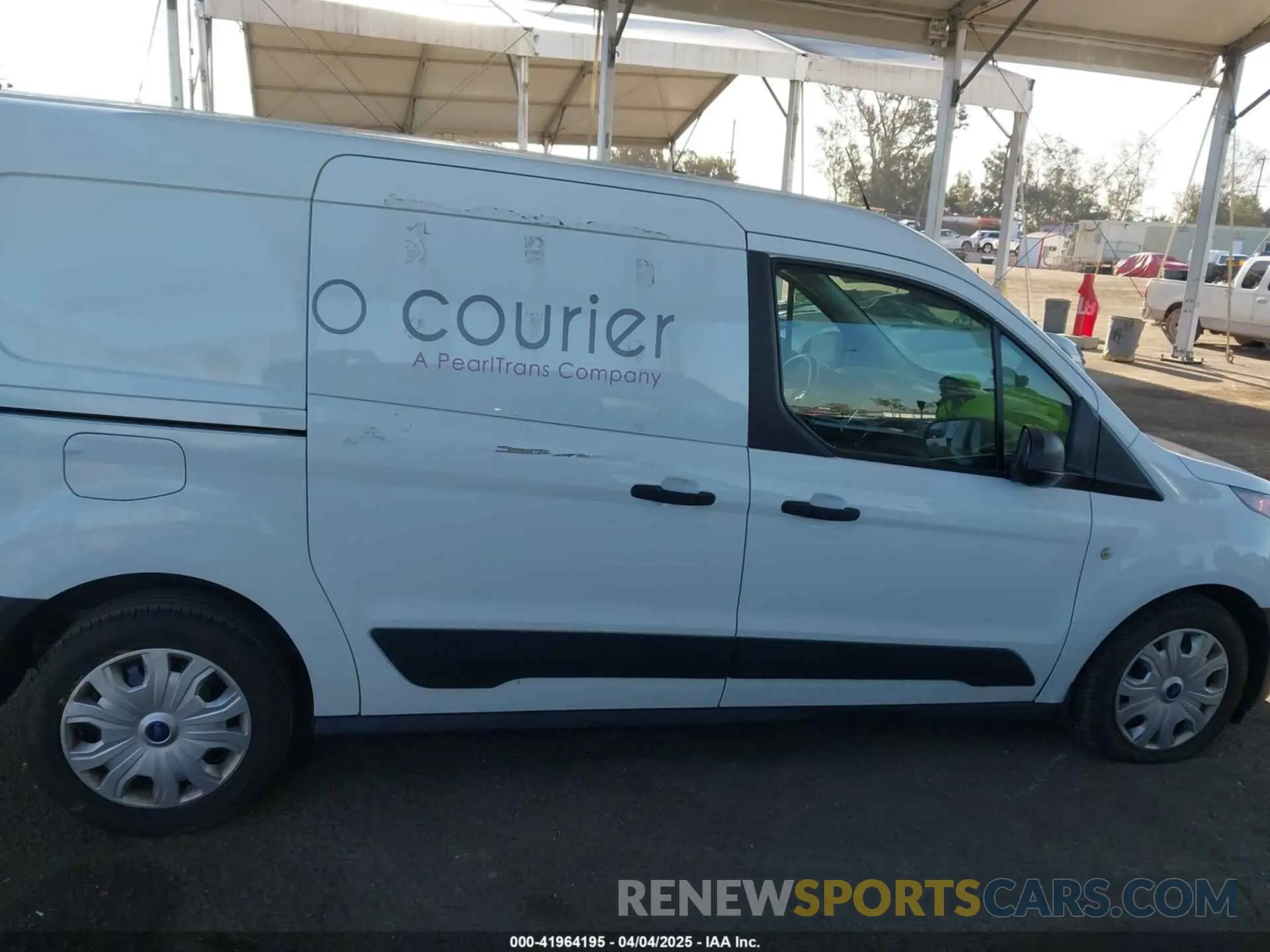 13 fotografías del automóvil dañado NM0LS7E2XL1479999 FORD TRANSIT CONNECT 2020