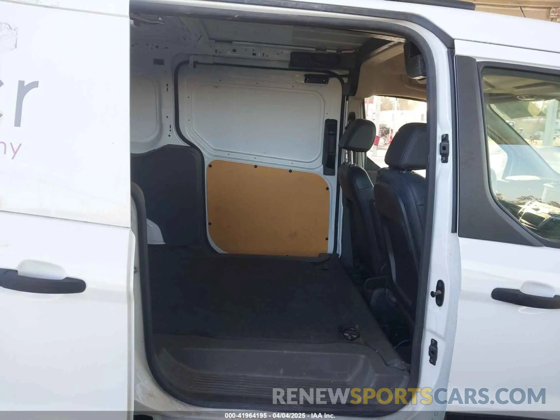 8 fotografías del automóvil dañado NM0LS7E2XL1479999 FORD TRANSIT CONNECT 2020
