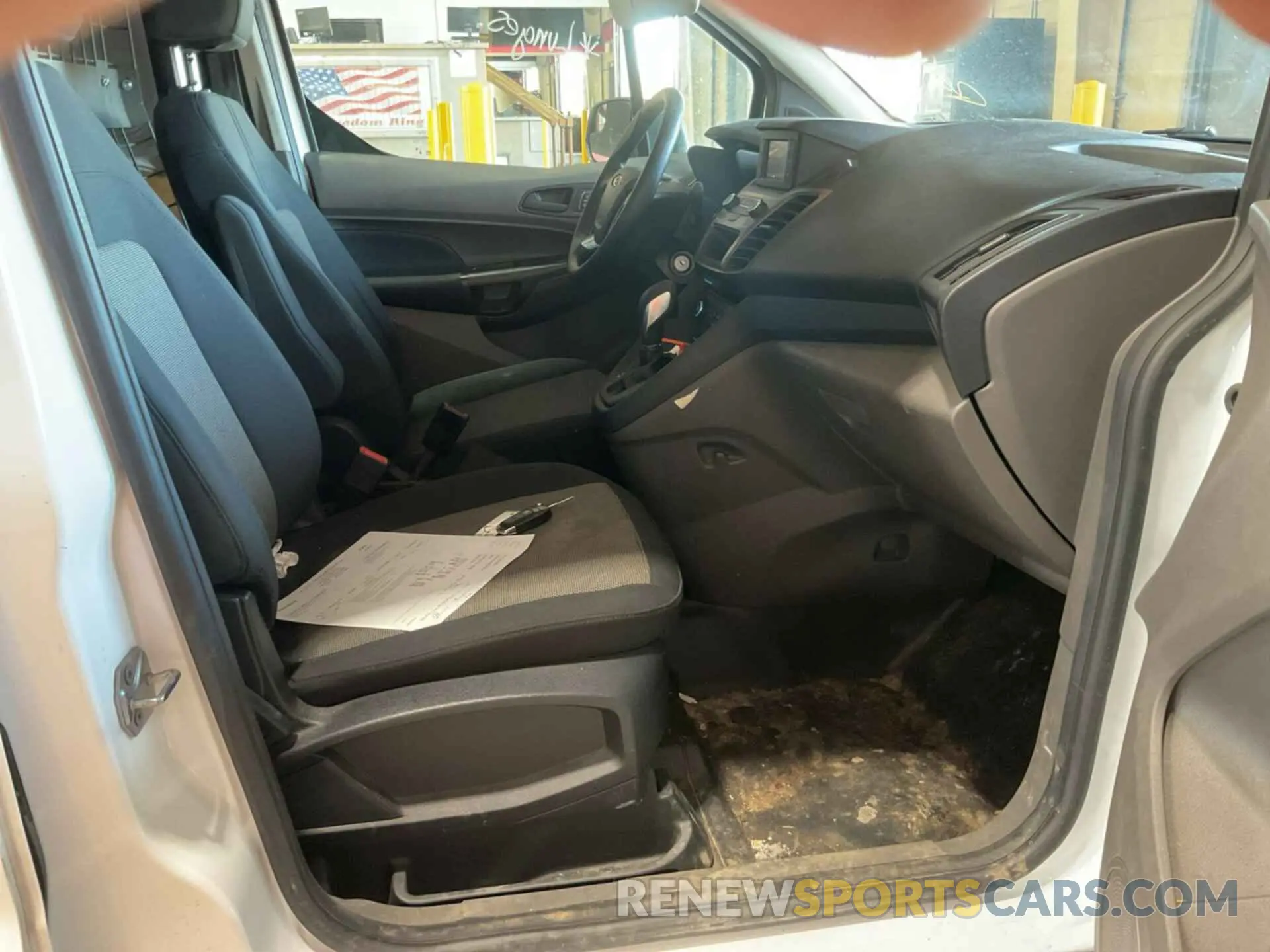 31 fotografías del automóvil dañado NM0LS7E28M1502035 FORD TRANSIT CONNECT 2021
