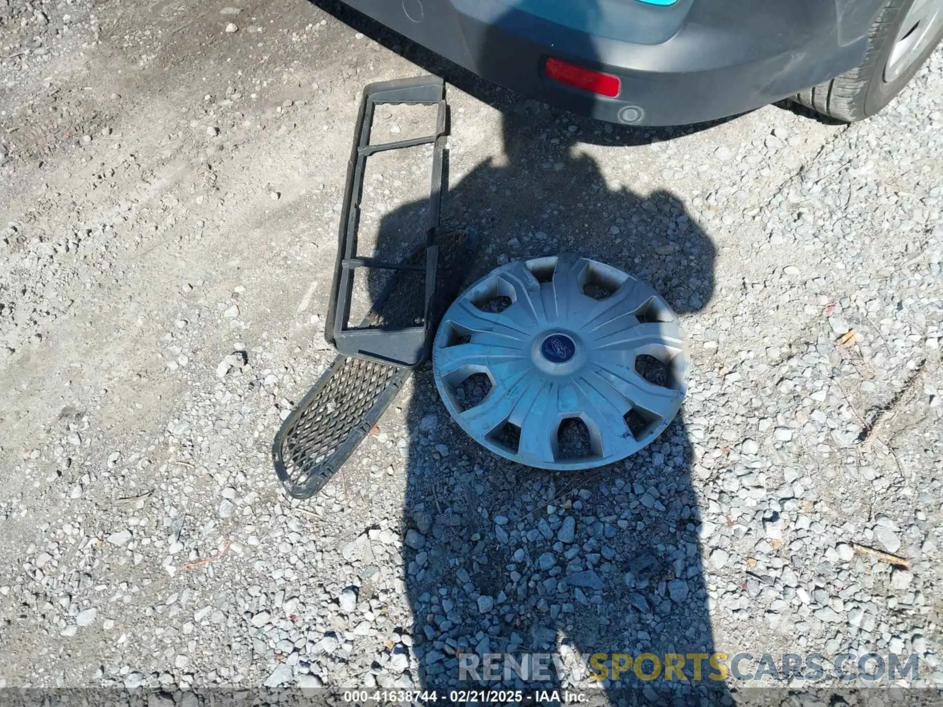 11 fotografías del automóvil dañado NM0LS7S28N1521643 FORD TRANSIT CONNECT 2022