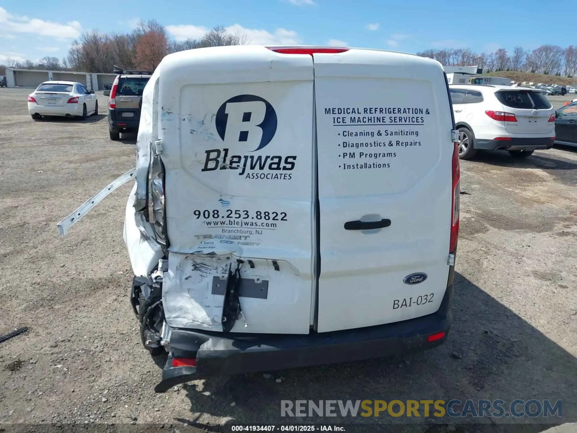 17 fotografías del automóvil dañado NM0LS7S28N1538250 FORD TRANSIT CONNECT 2022