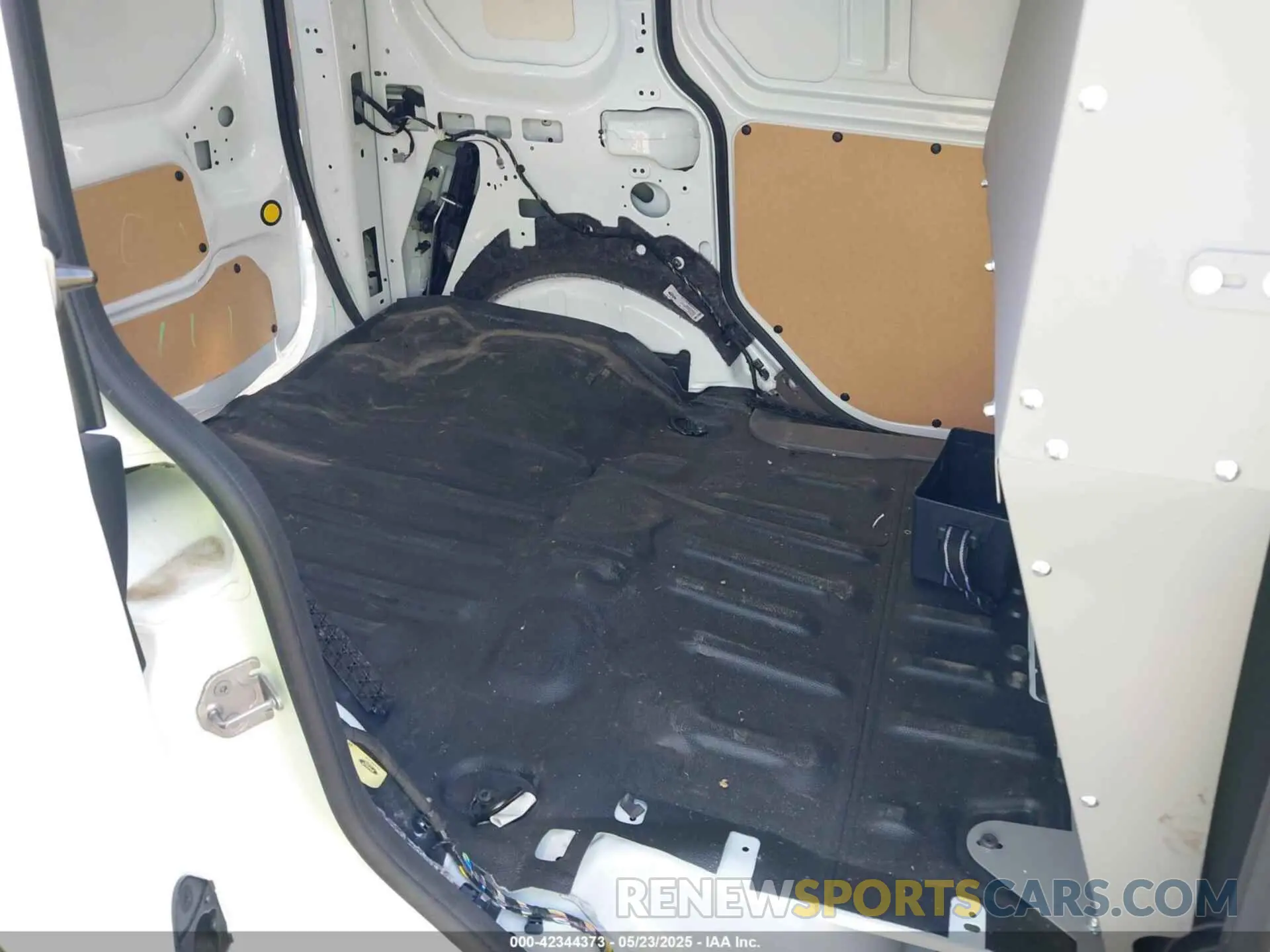 8 fotografías del automóvil dañado NM0LS6S26P1571681 FORD TRANSIT CONNECT 2023