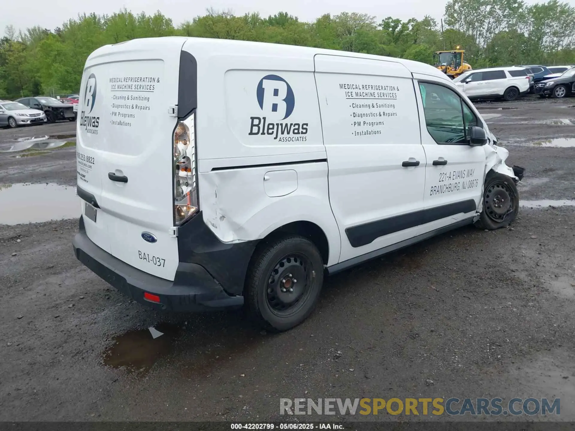 4 fotografías del automóvil dañado NM0LS7S26P1565868 FORD TRANSIT CONNECT 2023