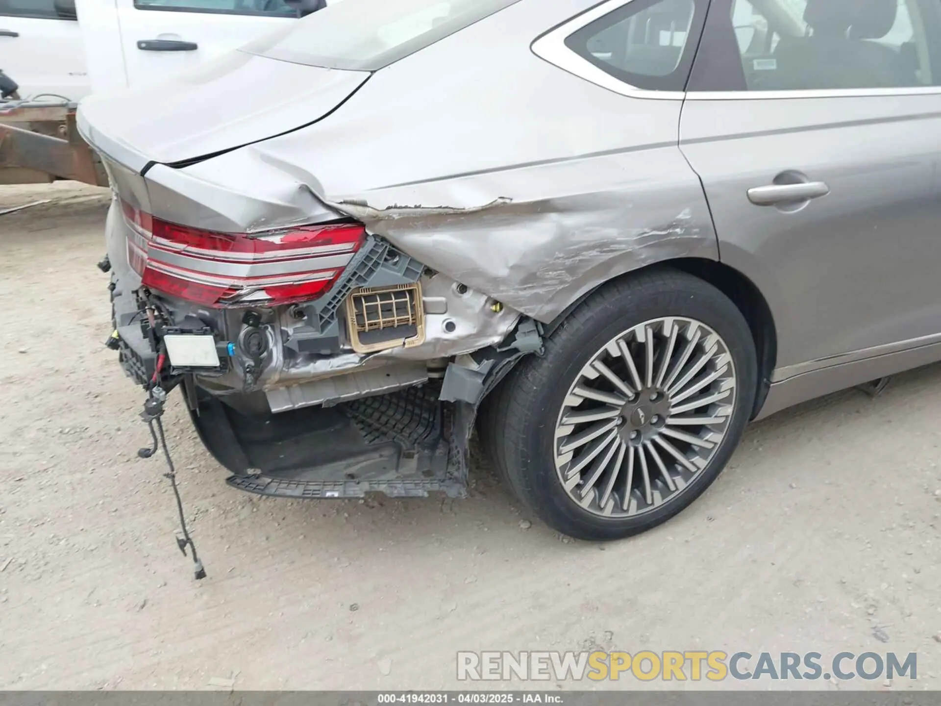 6 fotografías del automóvil dañado KMTGE4S14PU006305 GENESIS ELECTRIFIED G80 2023