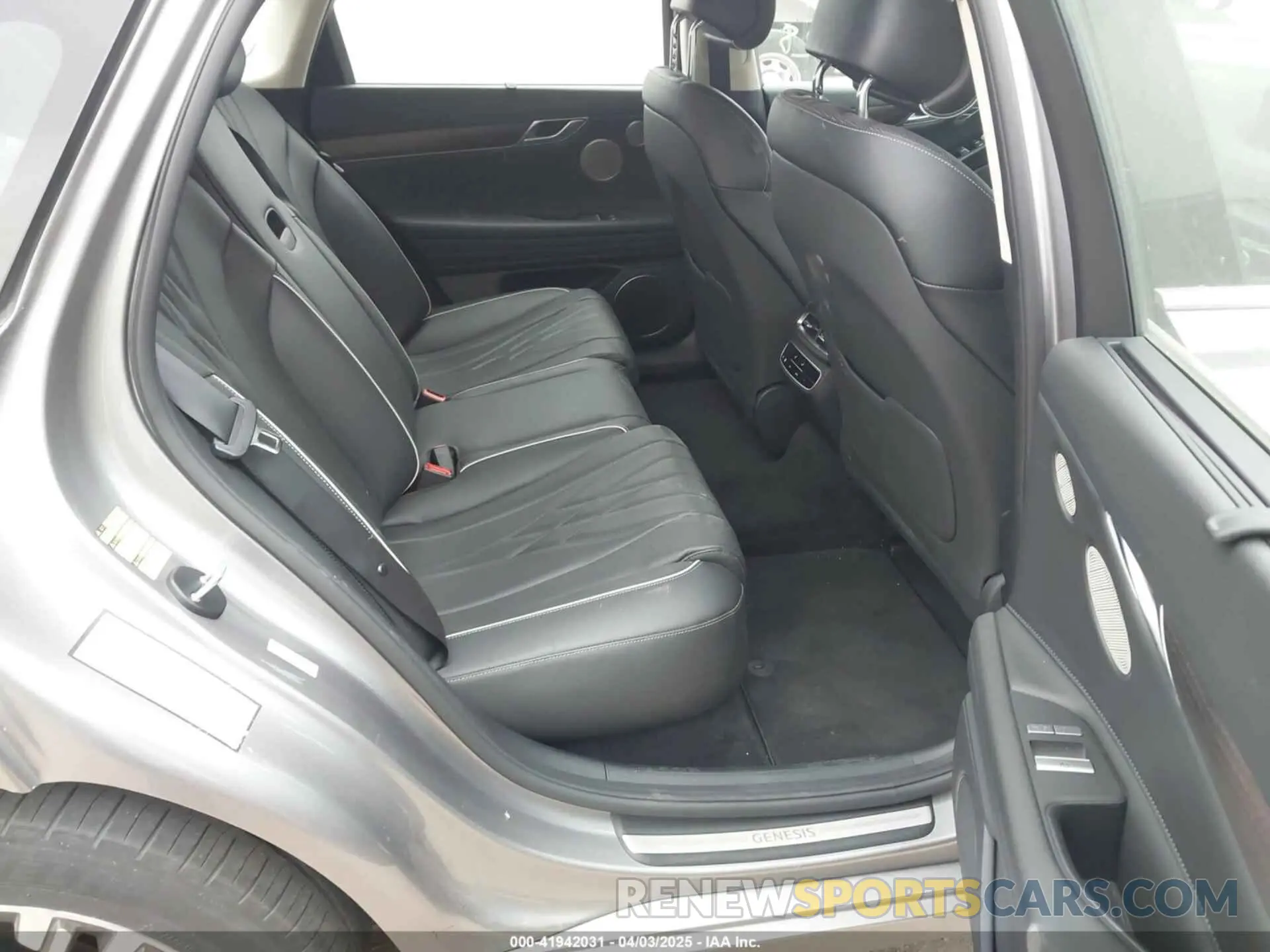 8 fotografías del automóvil dañado KMTGE4S14PU006305 GENESIS ELECTRIFIED G80 2023