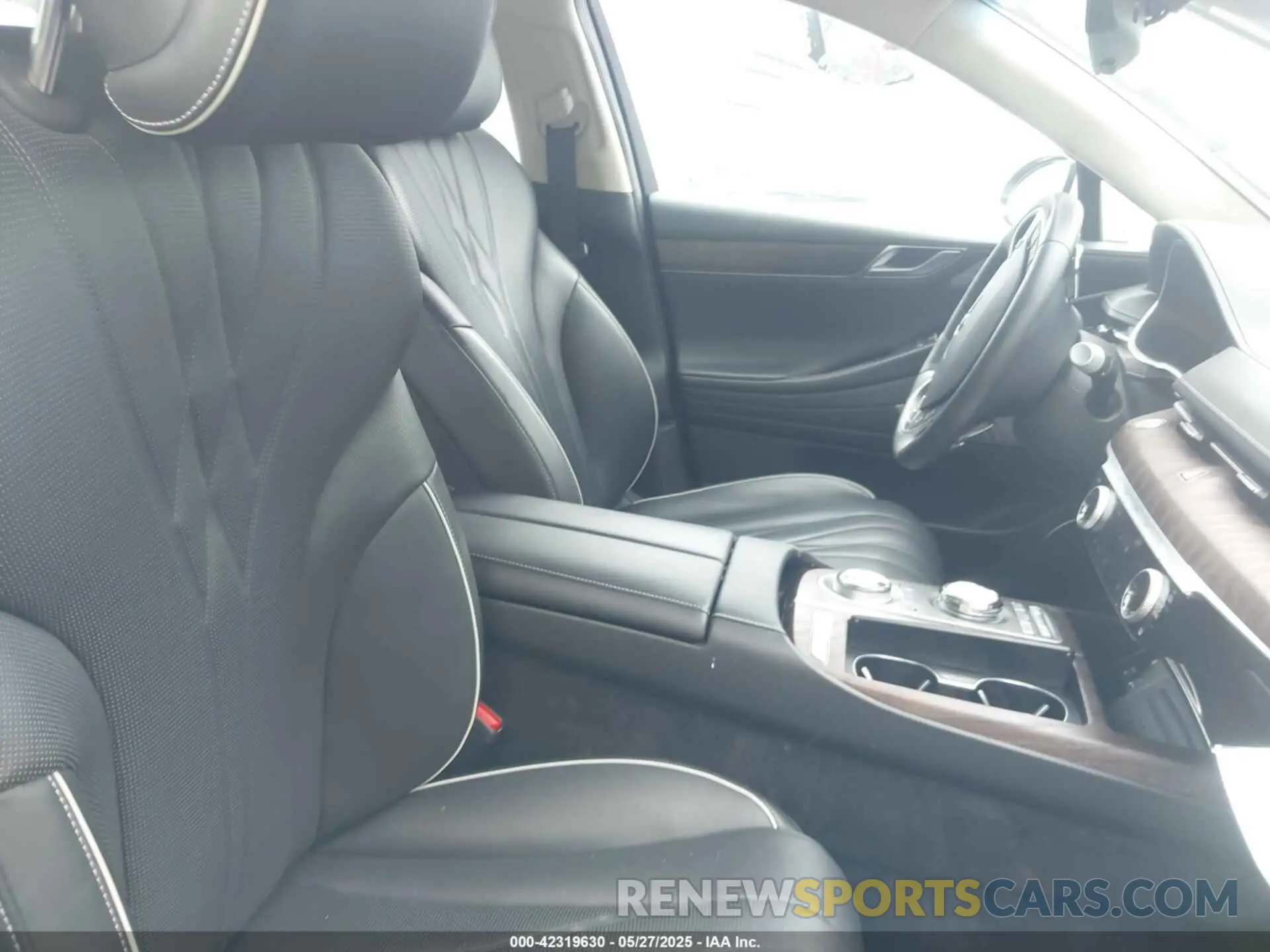 5 fotografías del automóvil dañado KMTGE4S17PU006170 GENESIS ELECTRIFIED G80 2023