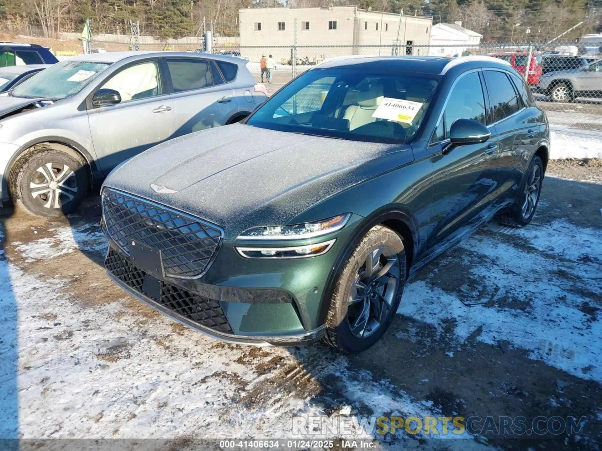 2 fotografías del automóvil dañado 5NMMCET16RH003640 GENESIS ELECTRIFIED GV70 2024