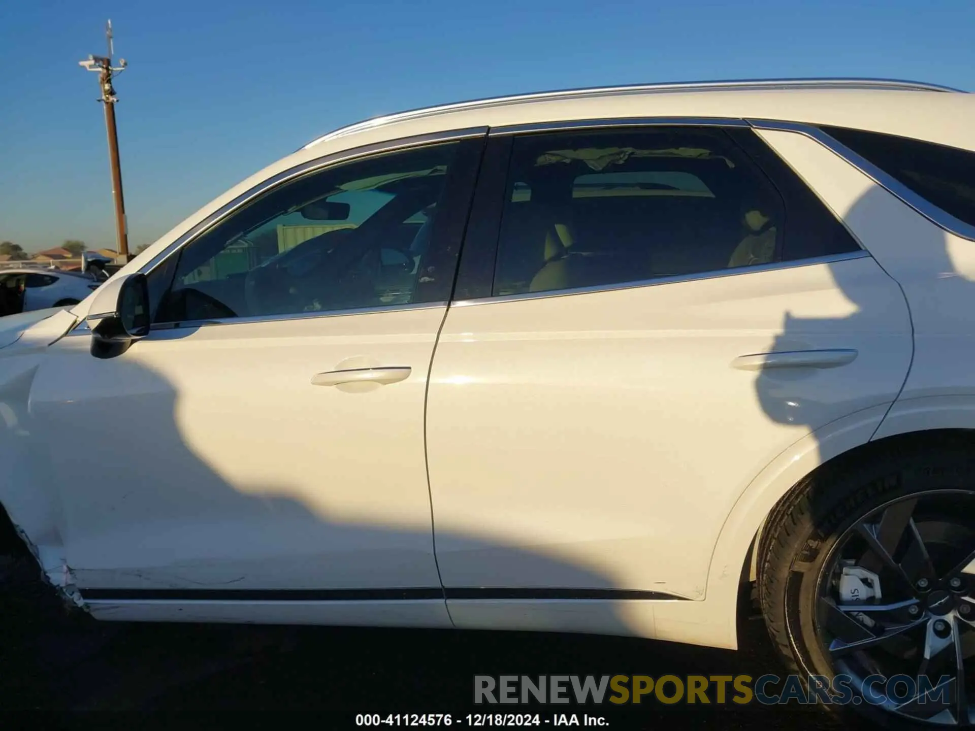 14 fotografías del automóvil dañado 5NMMCET18RH003235 GENESIS ELECTRIFIED GV70 2024