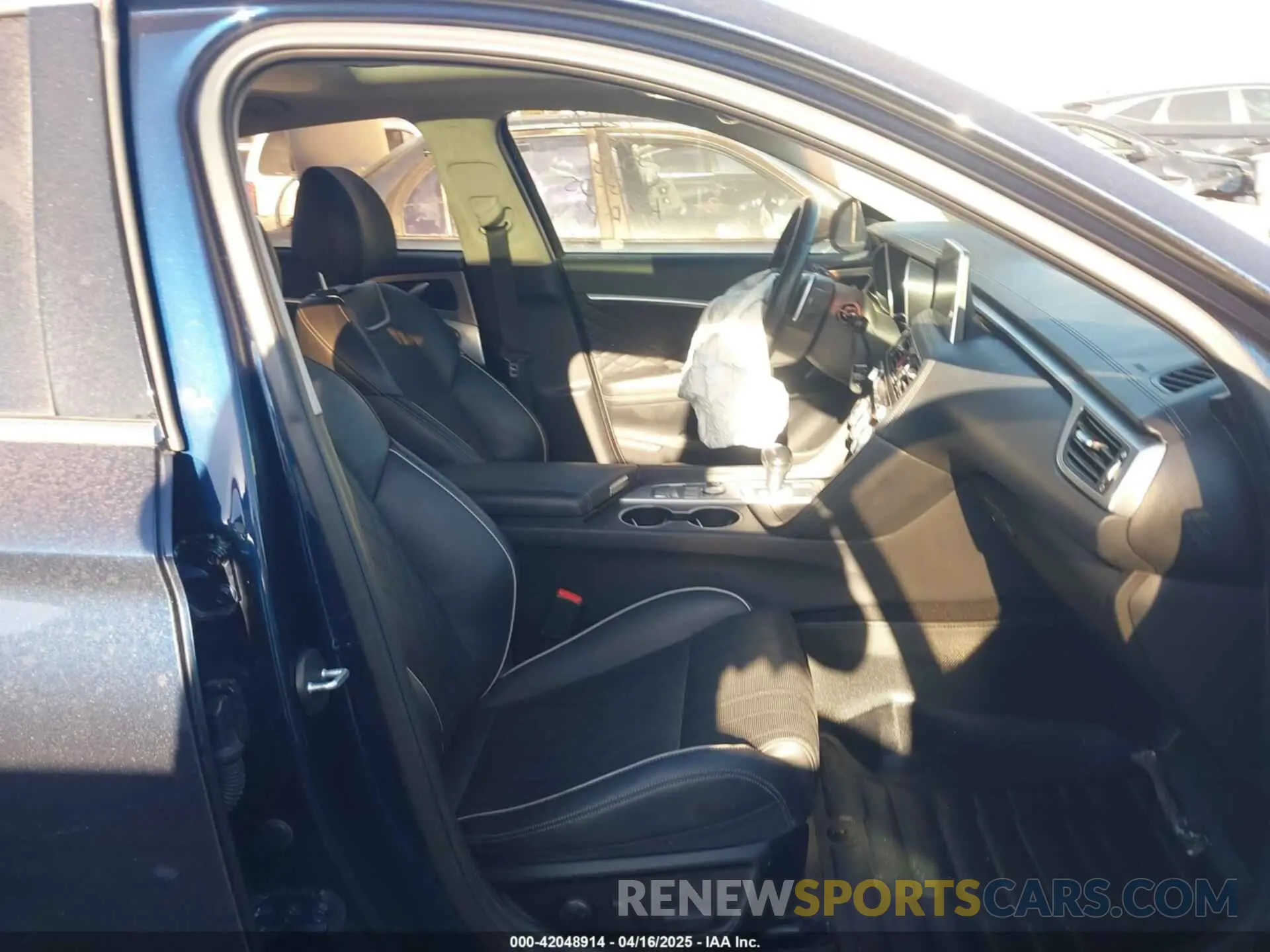 5 fotografías del automóvil dañado KMTG34LE4KU020043 GENESIS G70 2019