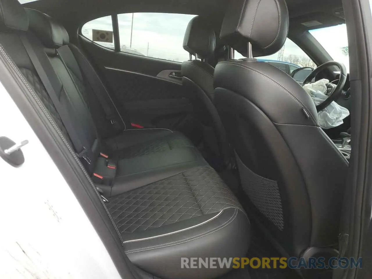 11 fotografías del automóvil dañado KMTG34LE7KU027441 GENESIS G70 2019