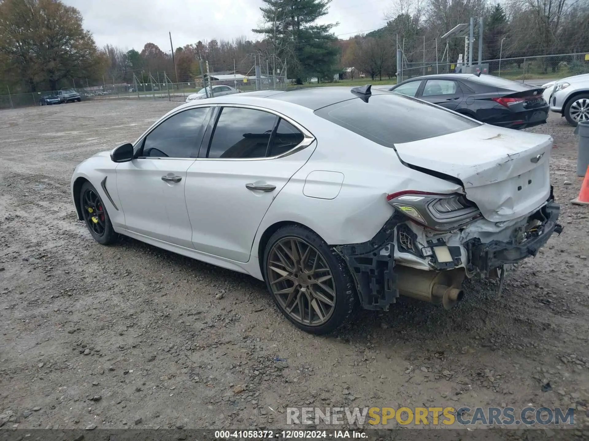 3 fotografías del automóvil dañado KMTG34LE9KU027098 GENESIS G70 2019