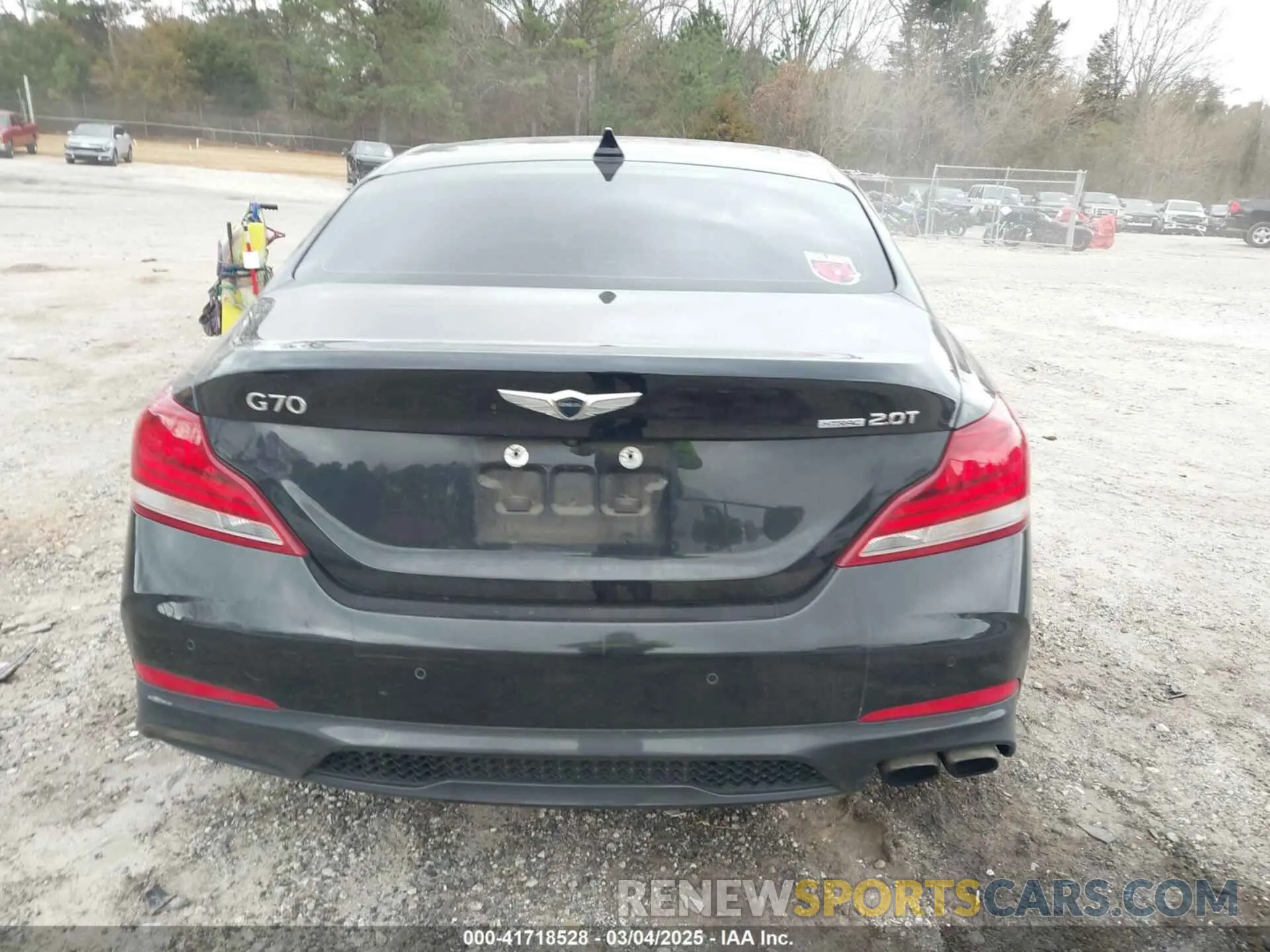 16 fotografías del automóvil dañado KMTG44LA0KU038176 GENESIS G70 2019