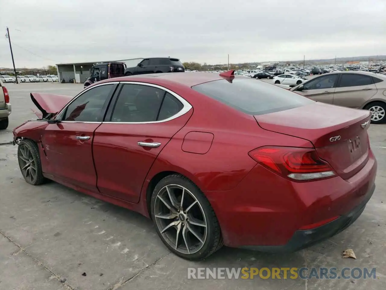 2 fotografías del automóvil dañado KMTG44LA4KU025687 GENESIS G70 2019