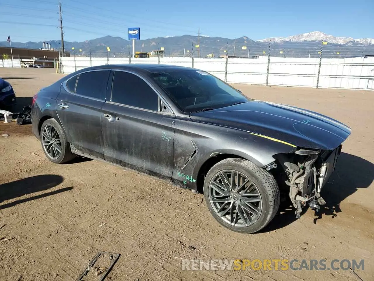 4 fotografías del automóvil dañado KMTG44LA5KU017839 GENESIS G70 2019