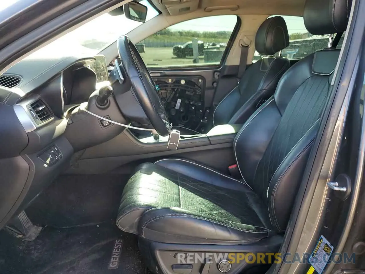 7 fotografías del automóvil dañado KMTG44LA5KU017839 GENESIS G70 2019