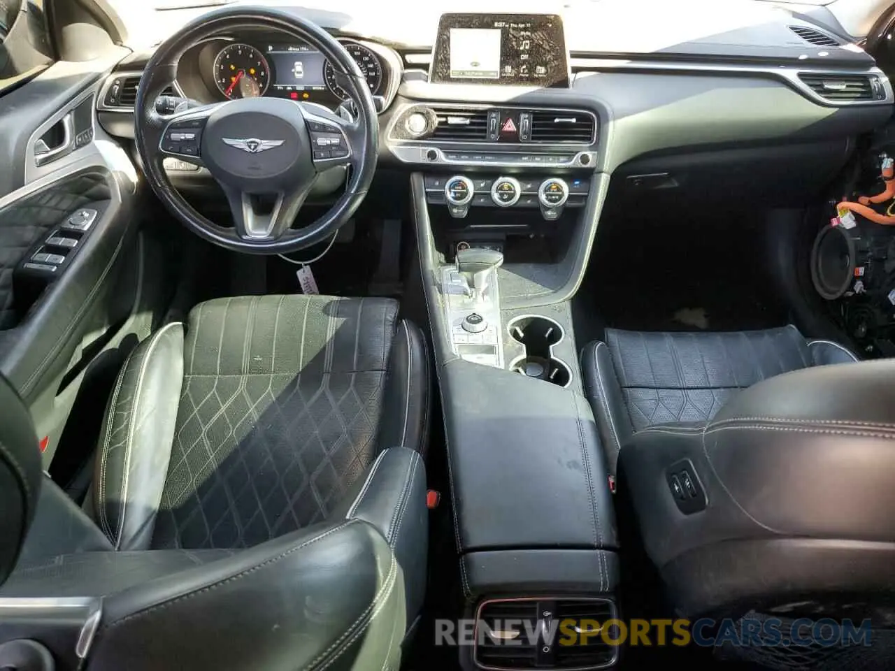 8 fotografías del automóvil dañado KMTG44LA5KU017839 GENESIS G70 2019