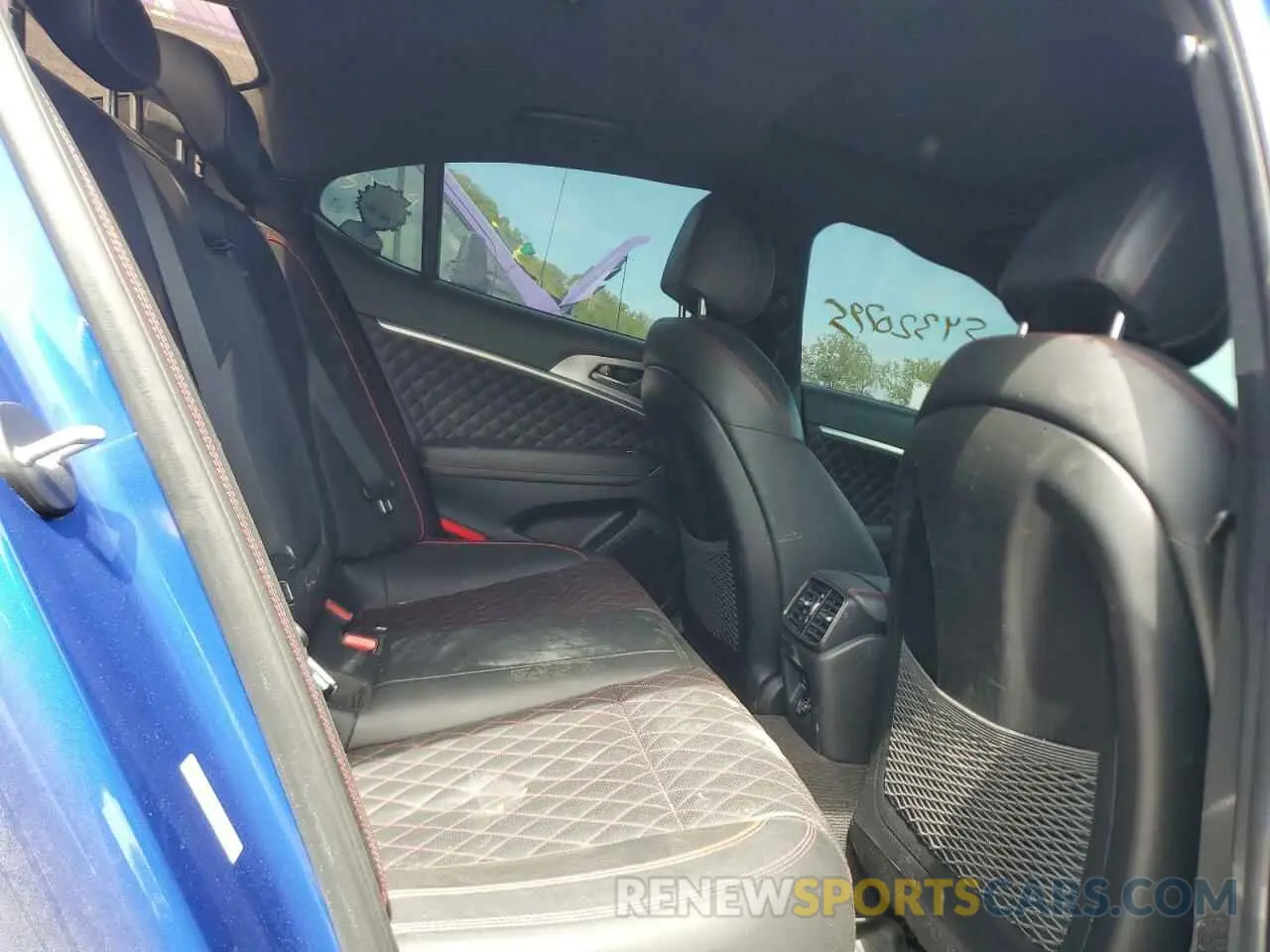 10 fotografías del automóvil dañado KMTG44LA5KU033135 GENESIS G70 2019