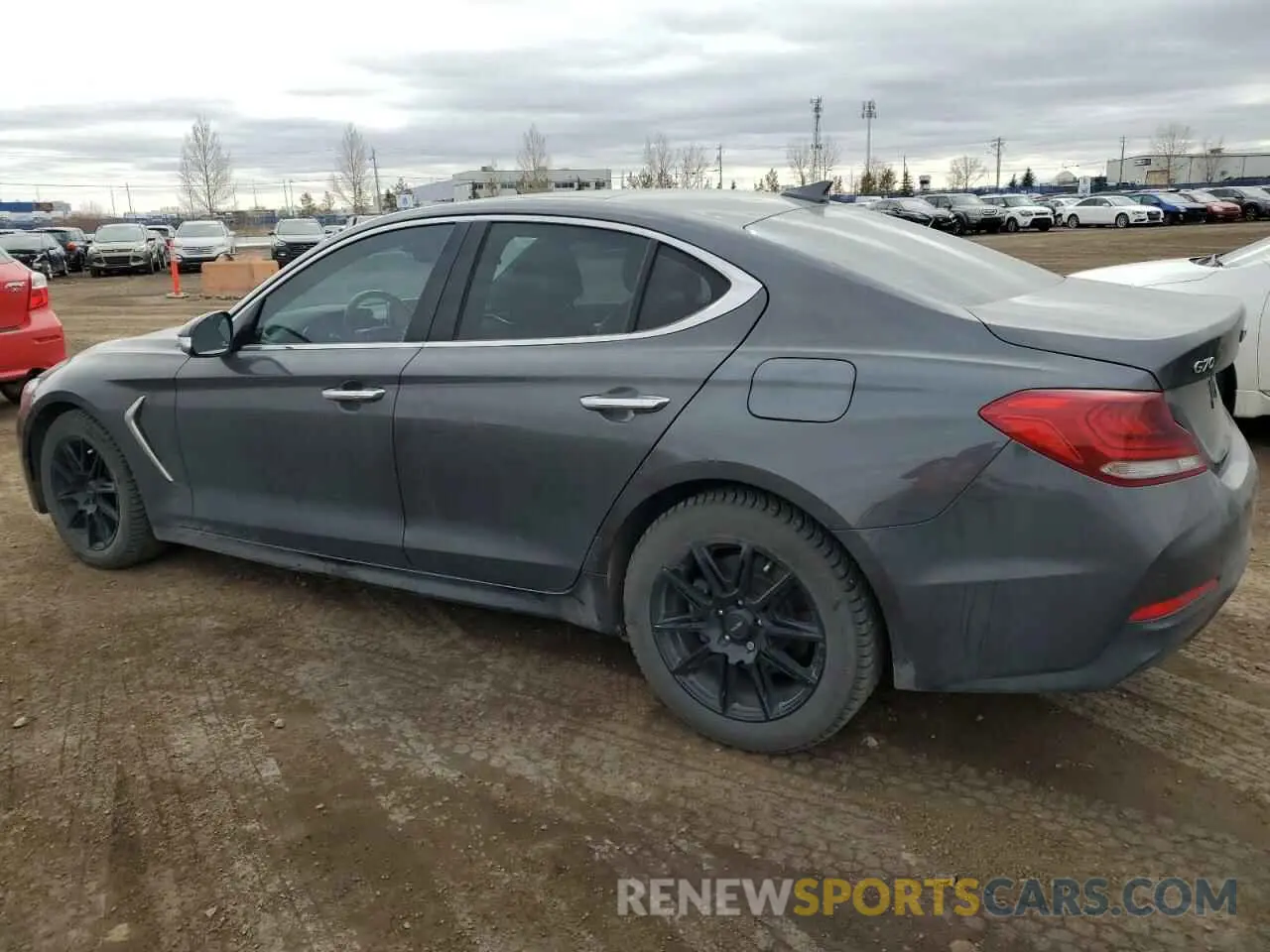 2 fotografías del automóvil dañado KMTG44LA8KU011744 GENESIS G70 2019