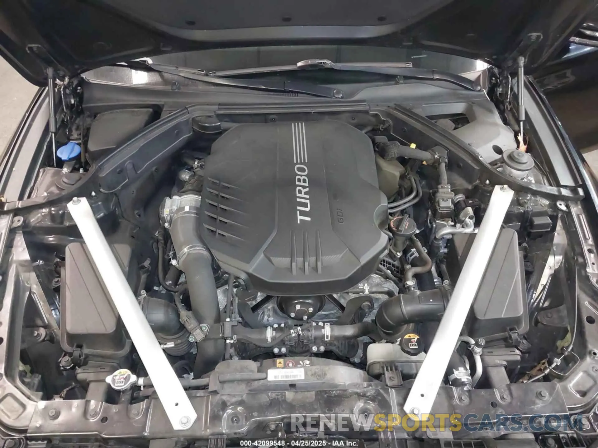 10 fotografías del automóvil dañado KMTG54LE6KU037582 GENESIS G70 2019