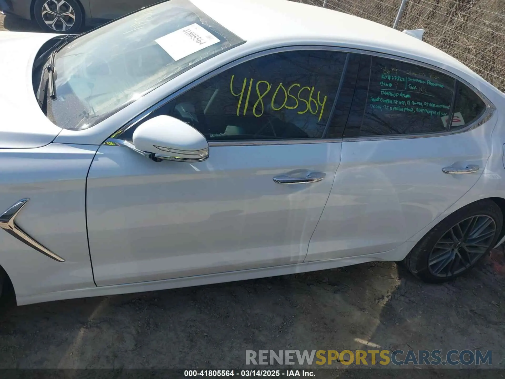 14 fotografías del automóvil dañado KMTG54LE7KU035128 GENESIS G70 2019