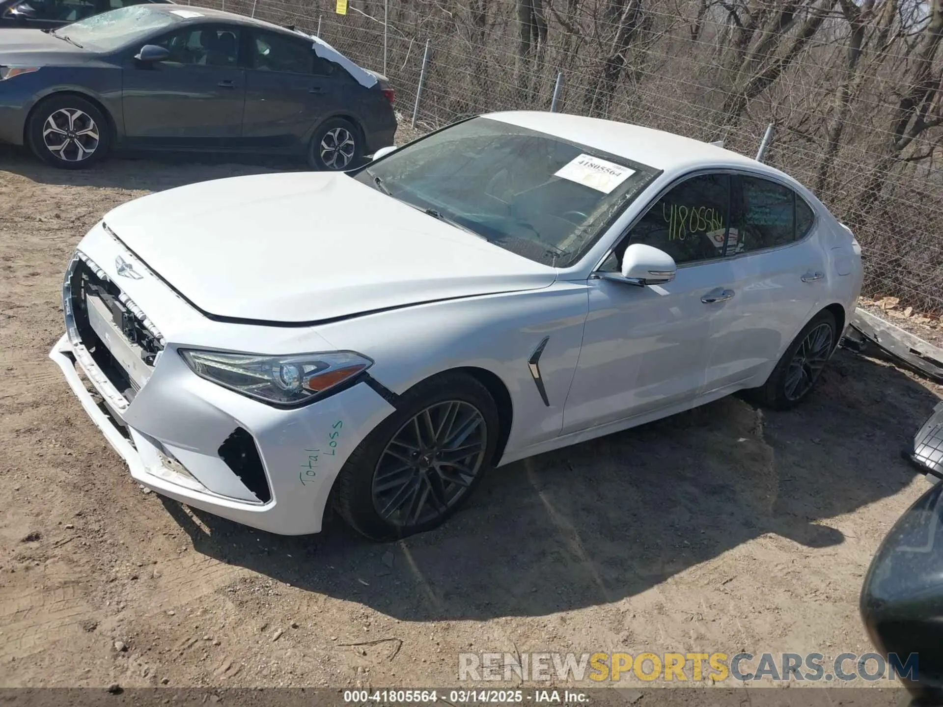 2 fotografías del automóvil dañado KMTG54LE7KU035128 GENESIS G70 2019