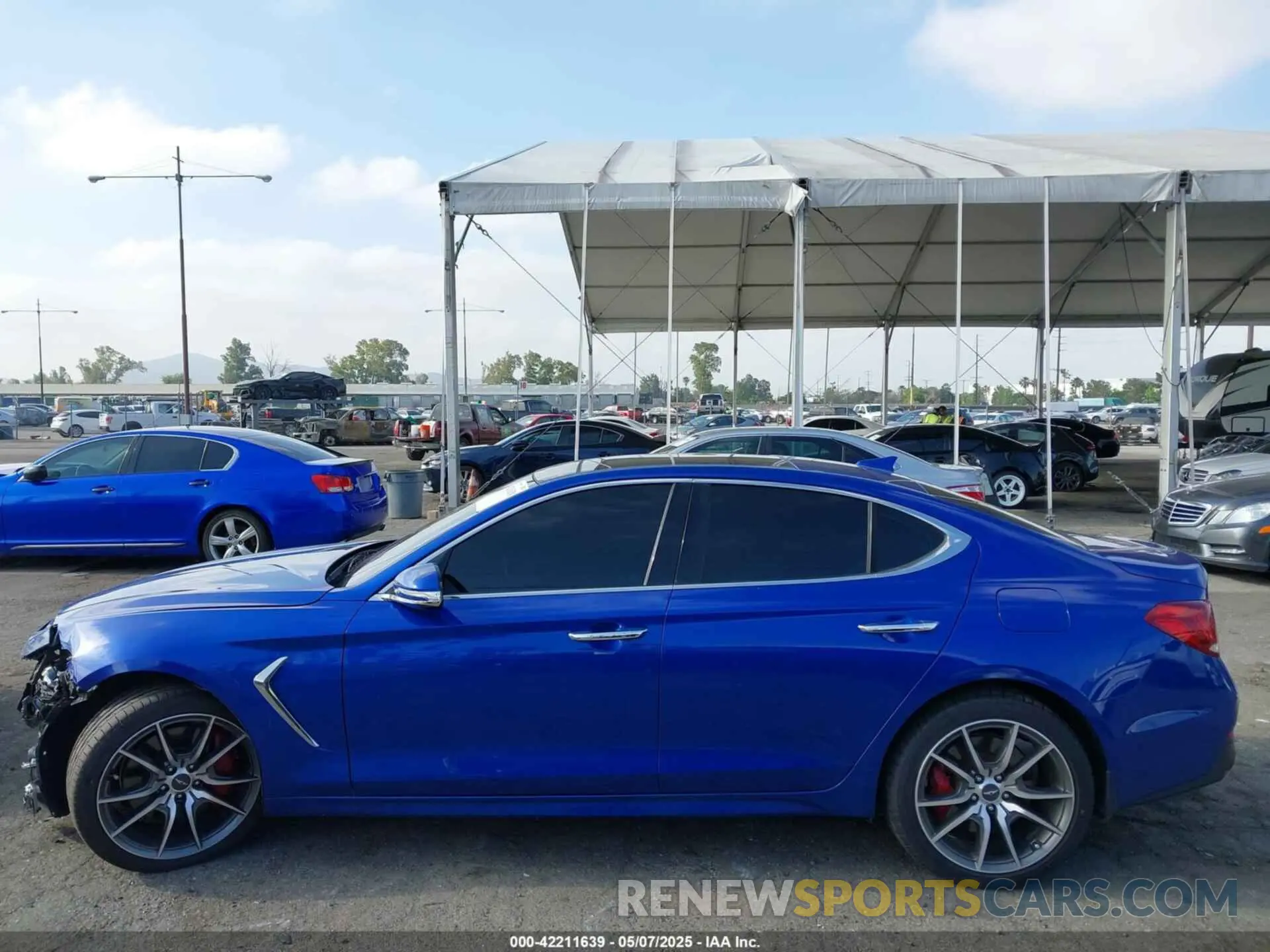 14 fotografías del automóvil dañado KMTG74LE4KU032620 GENESIS G70 2019
