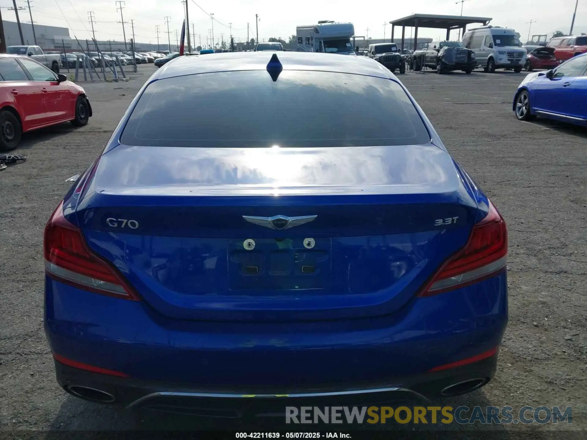 16 fotografías del automóvil dañado KMTG74LE4KU032620 GENESIS G70 2019
