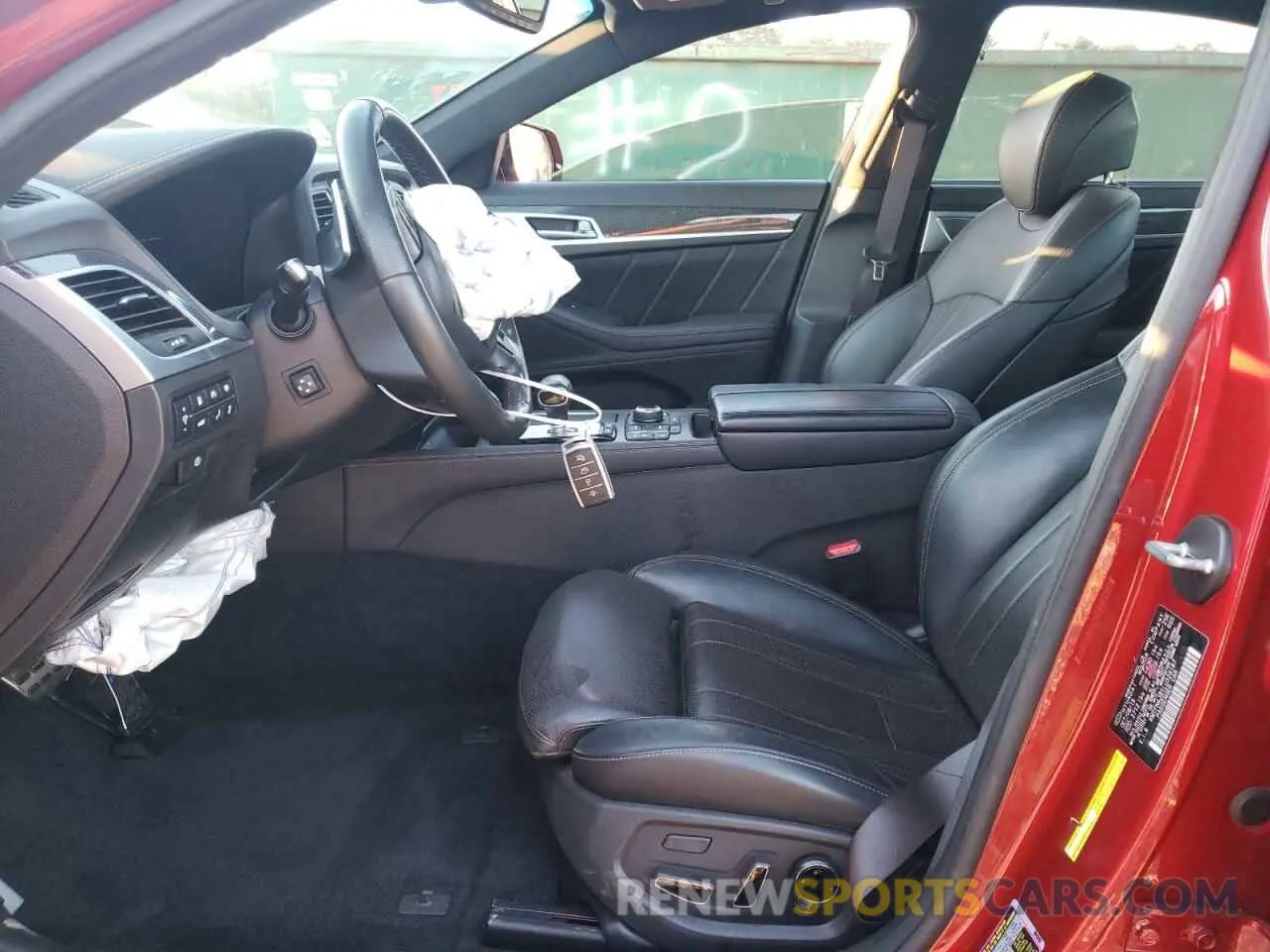 7 fotografías del automóvil dañado KMTFN4JB1LU339187 GENESIS G70 2020