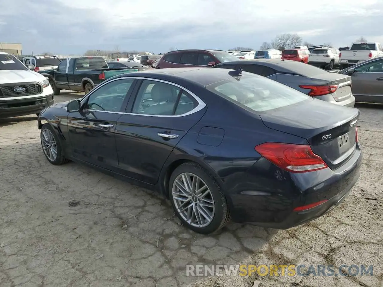 2 fotografías del automóvil dañado KMTG34LA1LU059770 GENESIS G70 2020