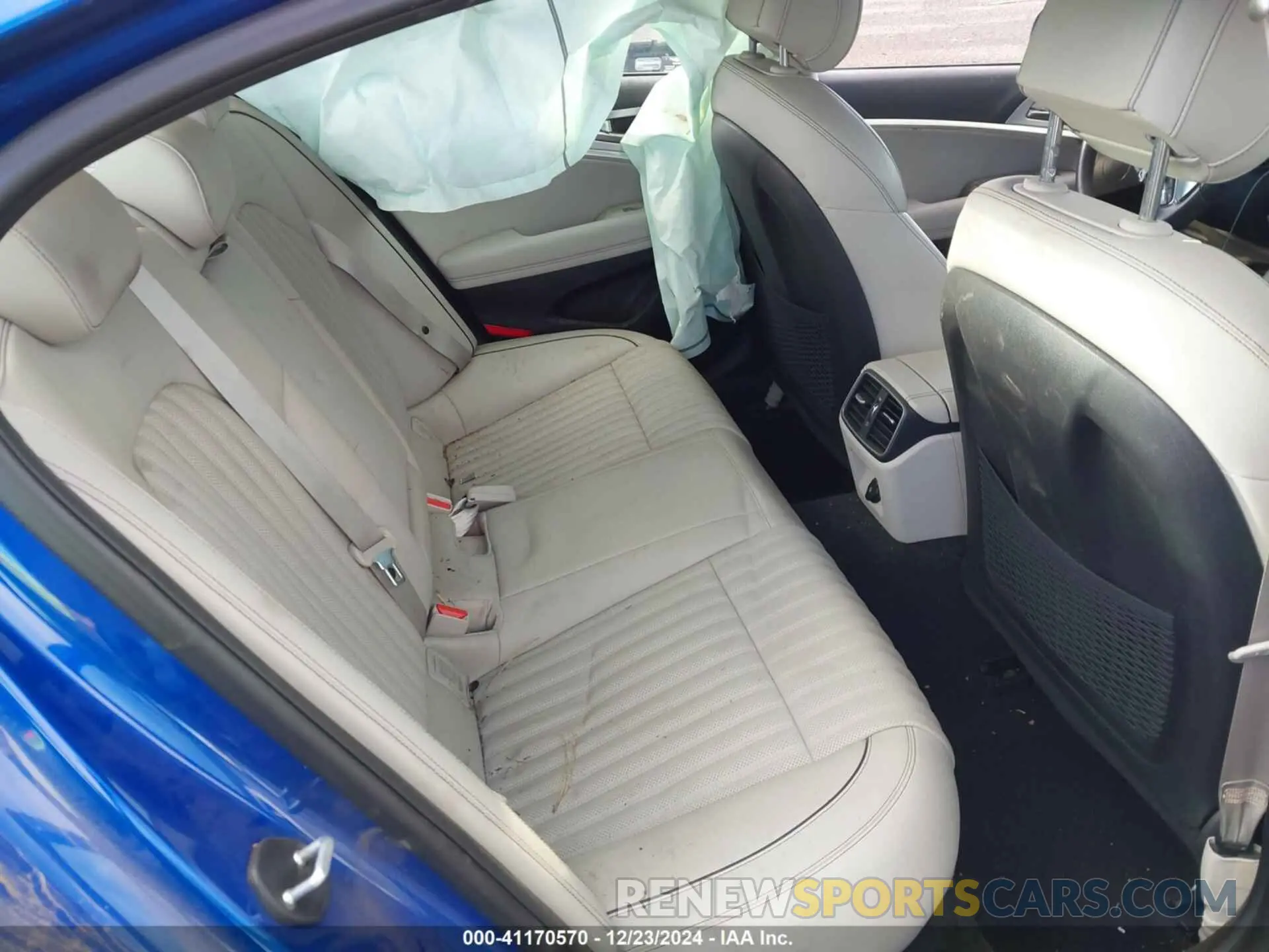 8 fotografías del automóvil dañado KMTG34LA7LU045274 GENESIS G70 2020