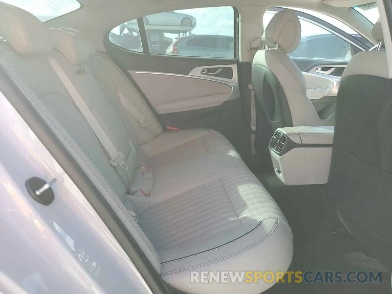 10 fotografías del automóvil dañado KMTG34LA9LU046717 GENESIS G70 2020