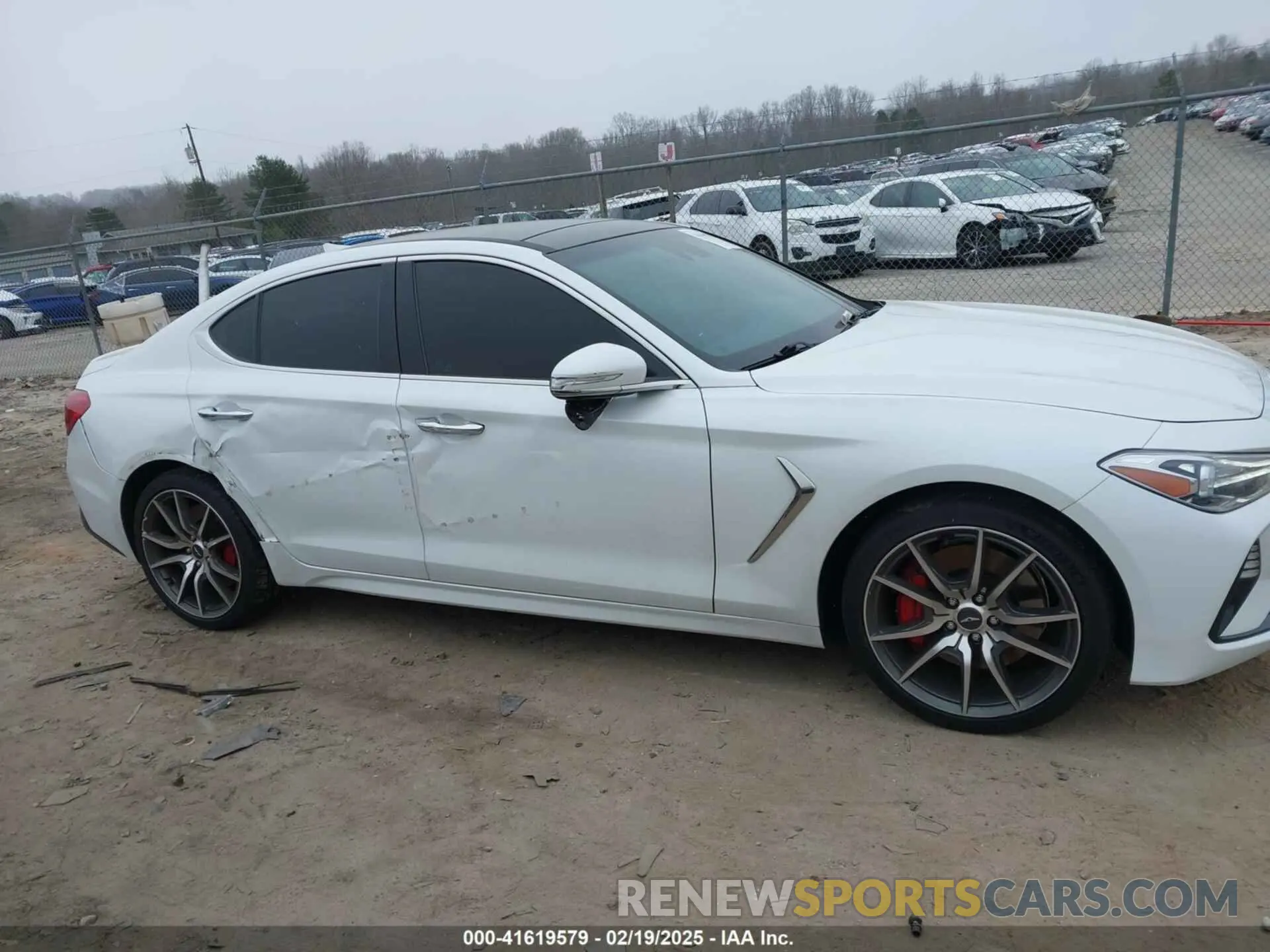 14 fotografías del automóvil dañado KMTG34LEXLU060919 GENESIS G70 2020