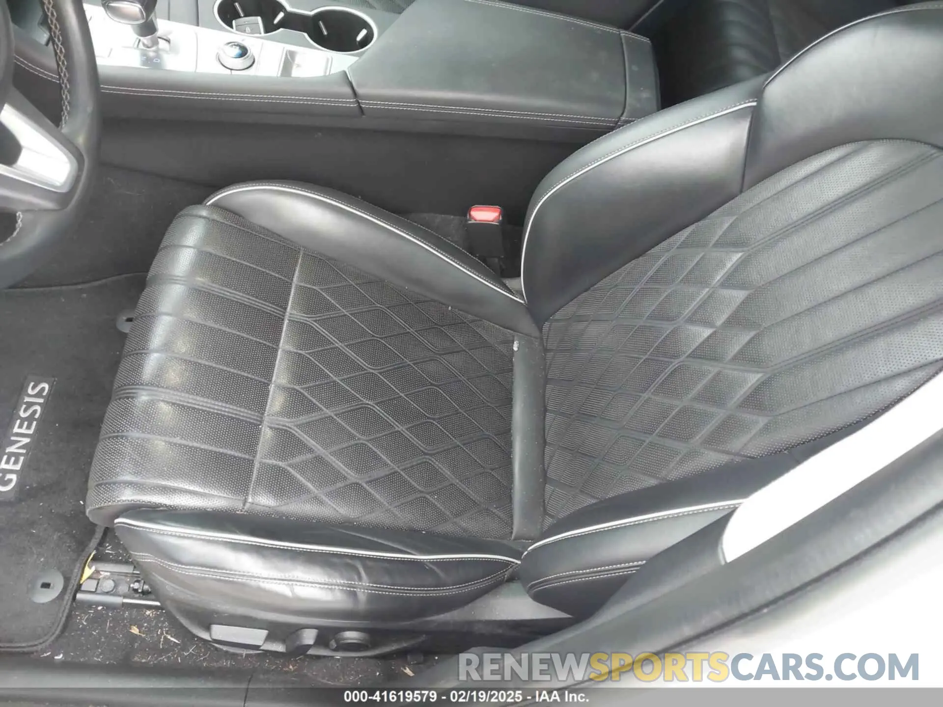 20 fotografías del automóvil dañado KMTG34LEXLU060919 GENESIS G70 2020