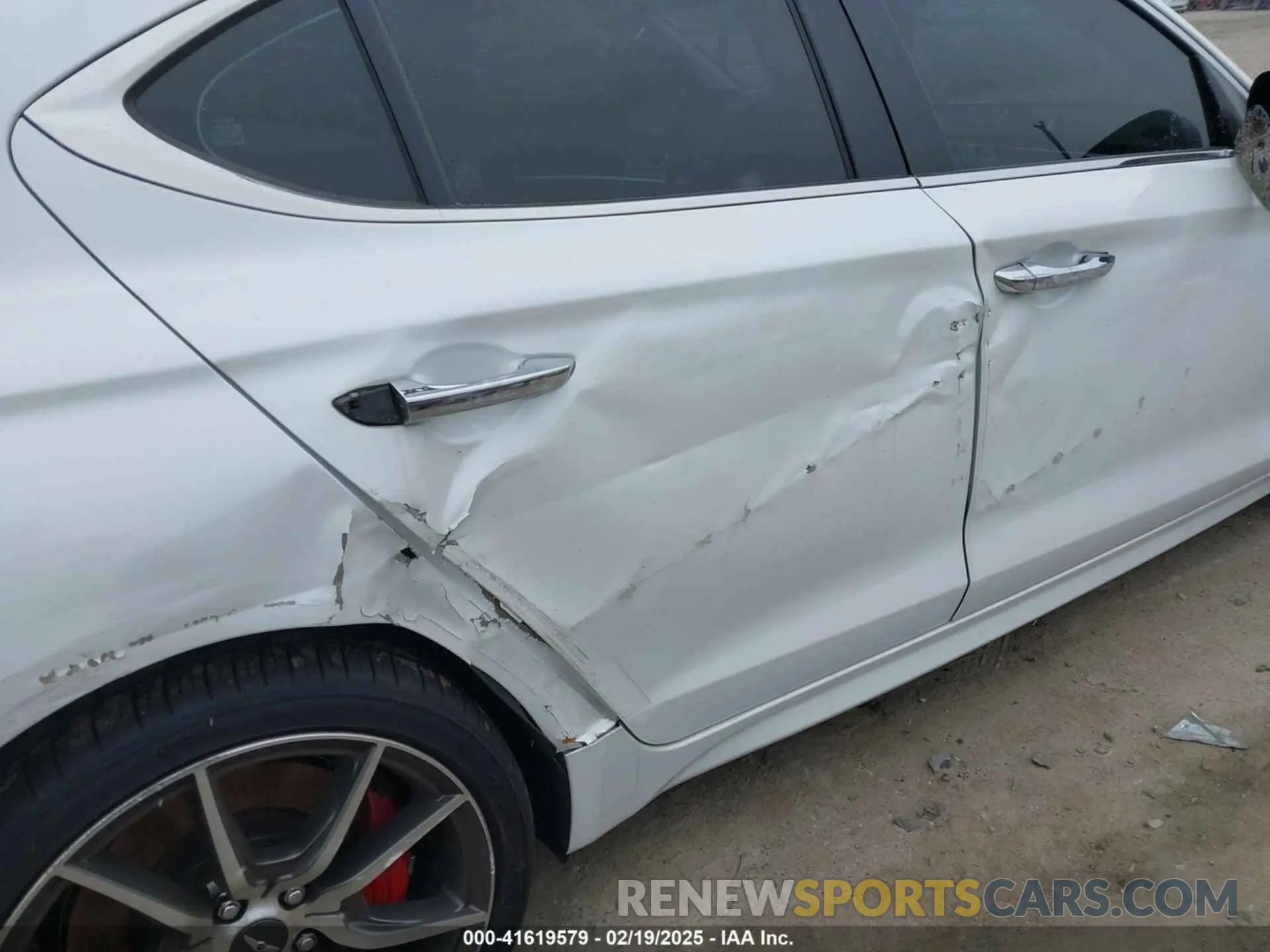 6 fotografías del automóvil dañado KMTG34LEXLU060919 GENESIS G70 2020