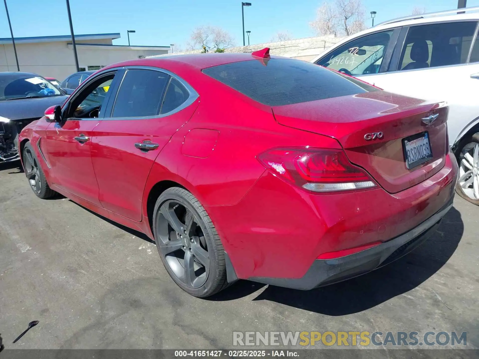 3 fotografías del automóvil dañado KMTG44LA3LU045365 GENESIS G70 2020