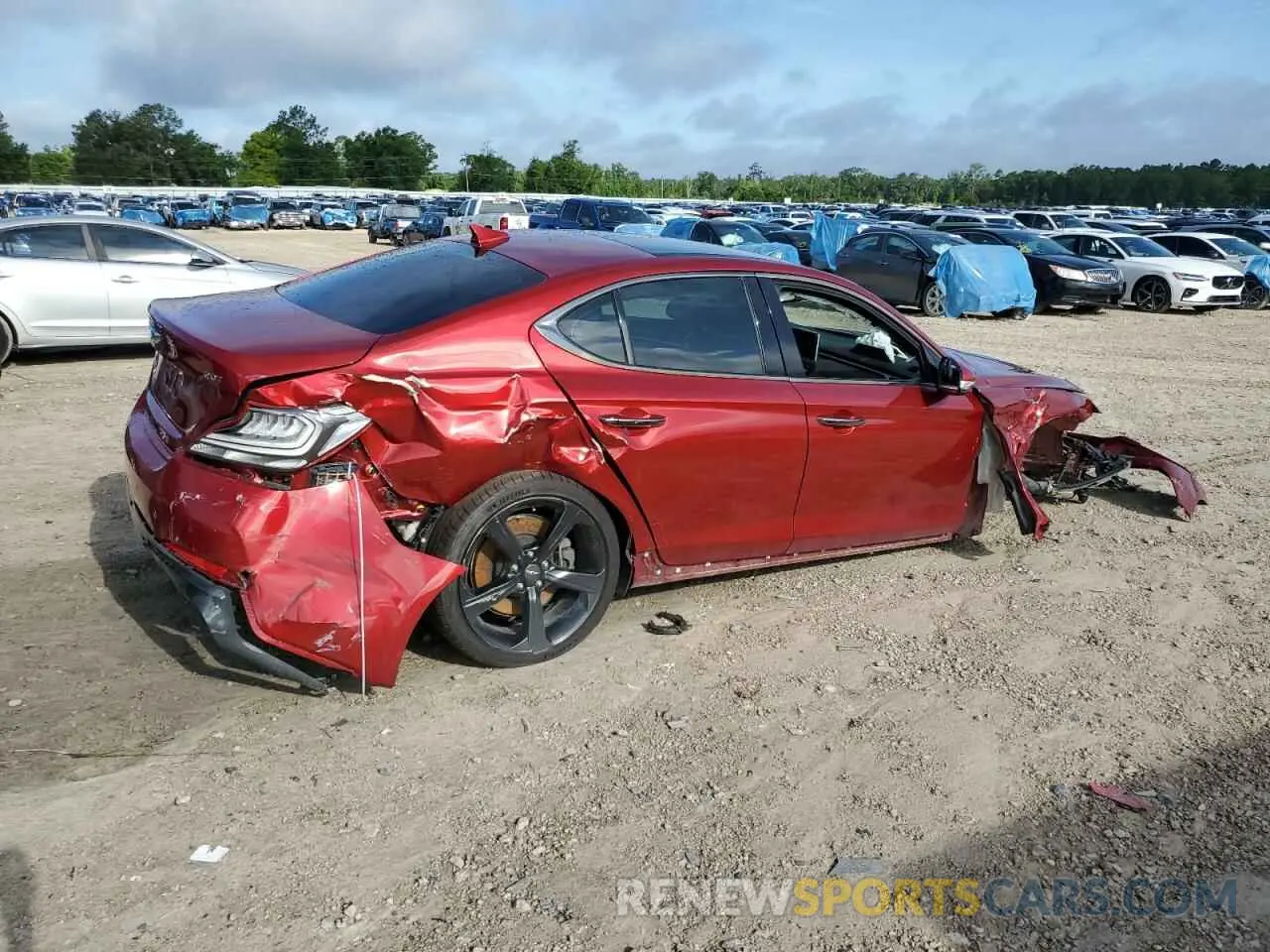 3 fotografías del automóvil dañado KMTG44LA6LU045375 GENESIS G70 2020