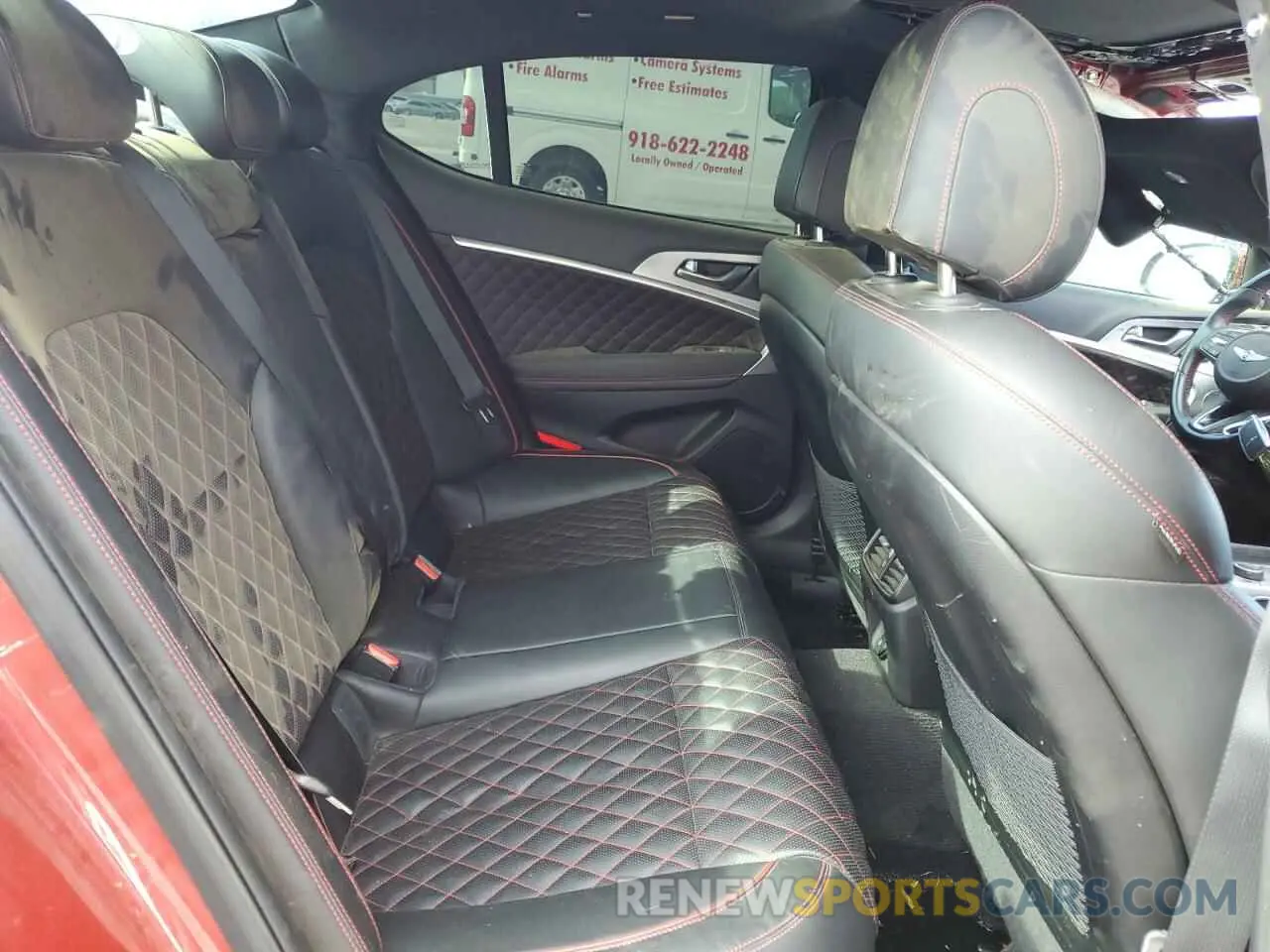 10 fotografías del automóvil dañado KMTG44LA8LU045233 GENESIS G70 2020