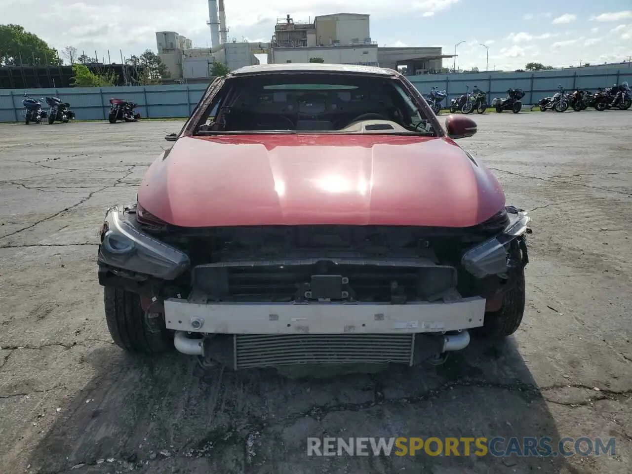 5 fotografías del automóvil dañado KMTG44LA8LU045233 GENESIS G70 2020