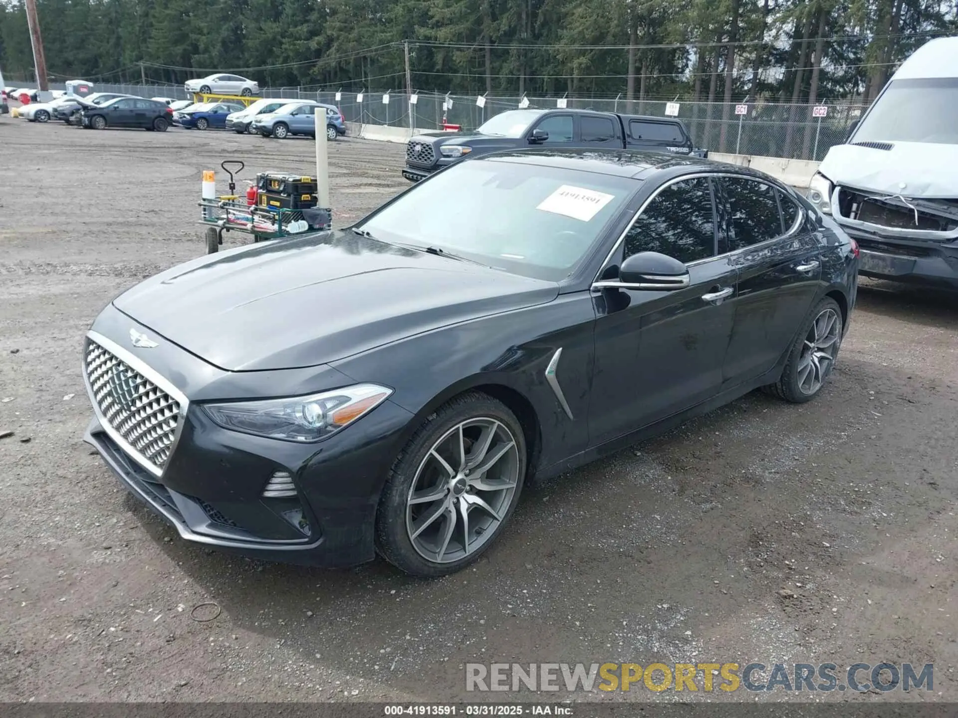 2 fotografías del automóvil dañado KMTG44LAXLU062079 GENESIS G70 2020