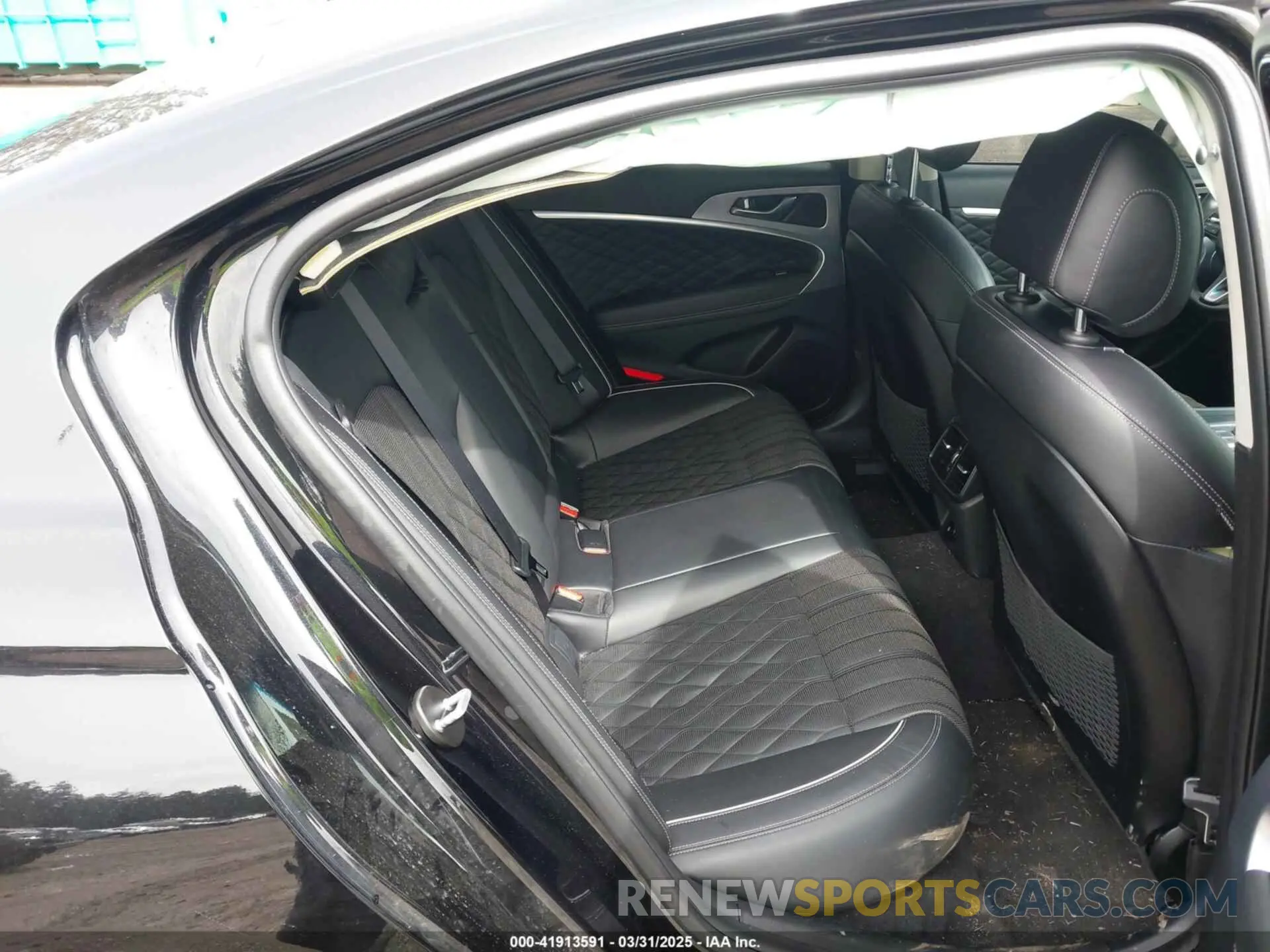 8 fotografías del automóvil dañado KMTG44LAXLU062079 GENESIS G70 2020