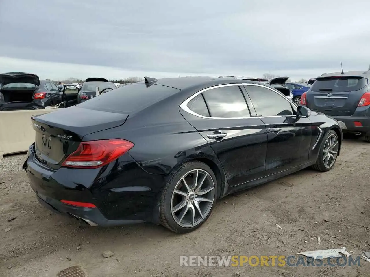 3 fotografías del automóvil dañado KMTG44LAXLU063118 GENESIS G70 2020