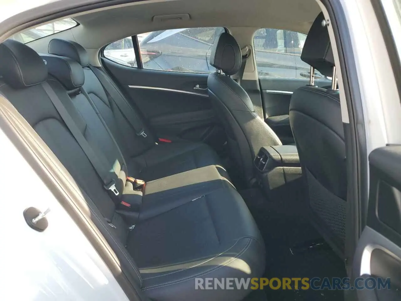 10 fotografías del automóvil dañado KMTG64LA2LU060241 GENESIS G70 2020