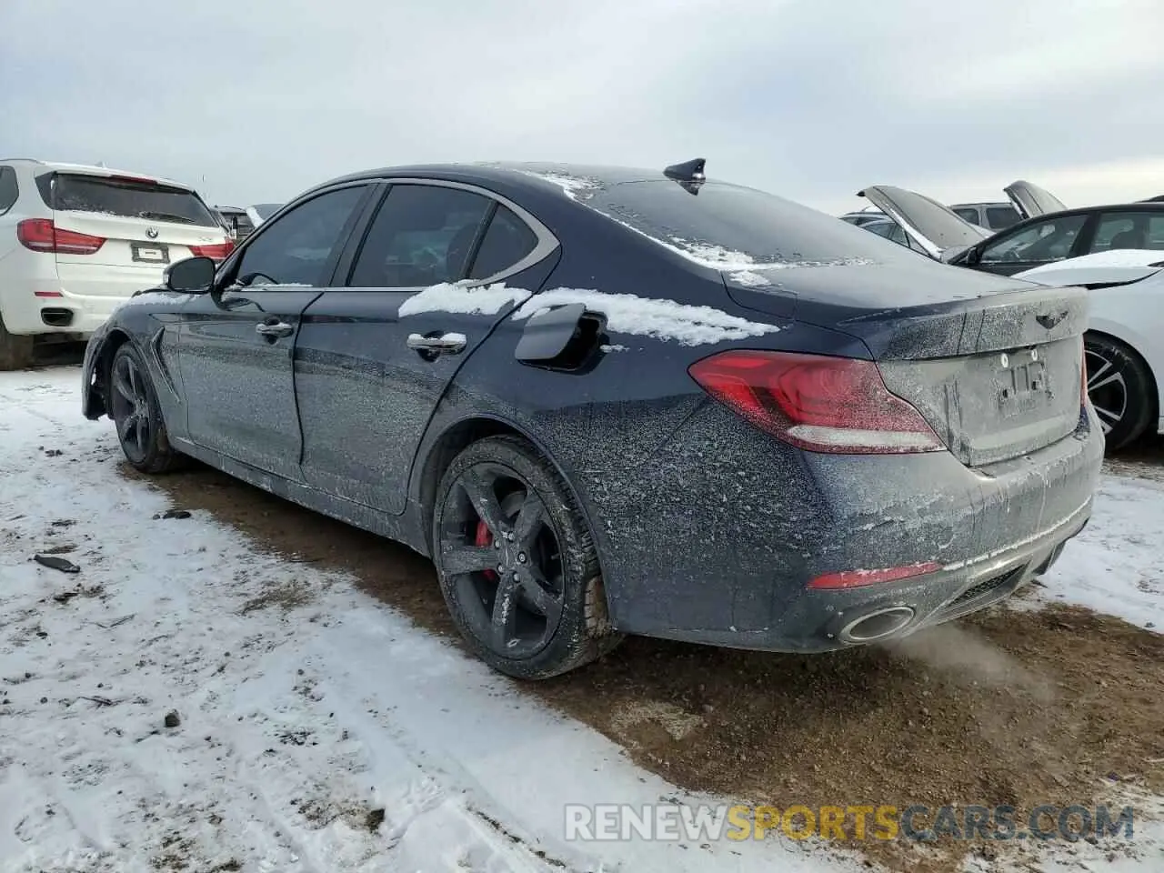 2 fotografías del automóvil dañado KMTG34LE3MU074503 GENESIS G70 2021