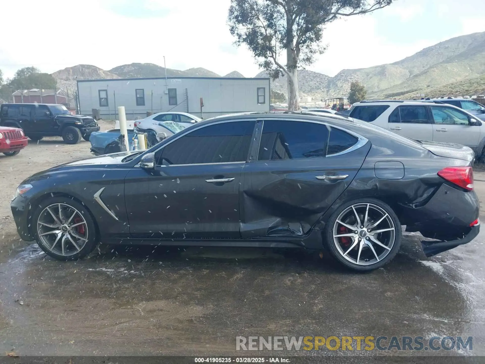 14 fotografías del automóvil dañado KMTG44LA9MU067016 GENESIS G70 2021