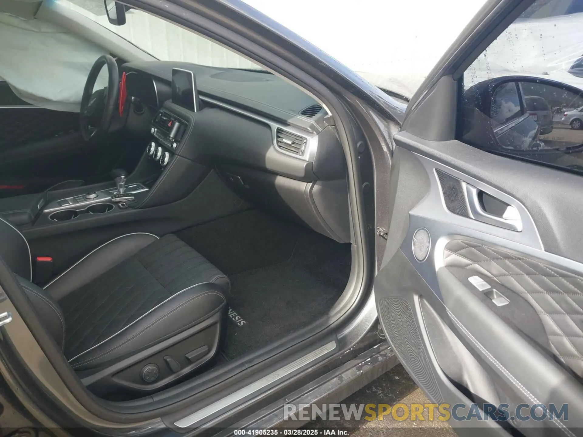 5 fotografías del automóvil dañado KMTG44LA9MU067016 GENESIS G70 2021