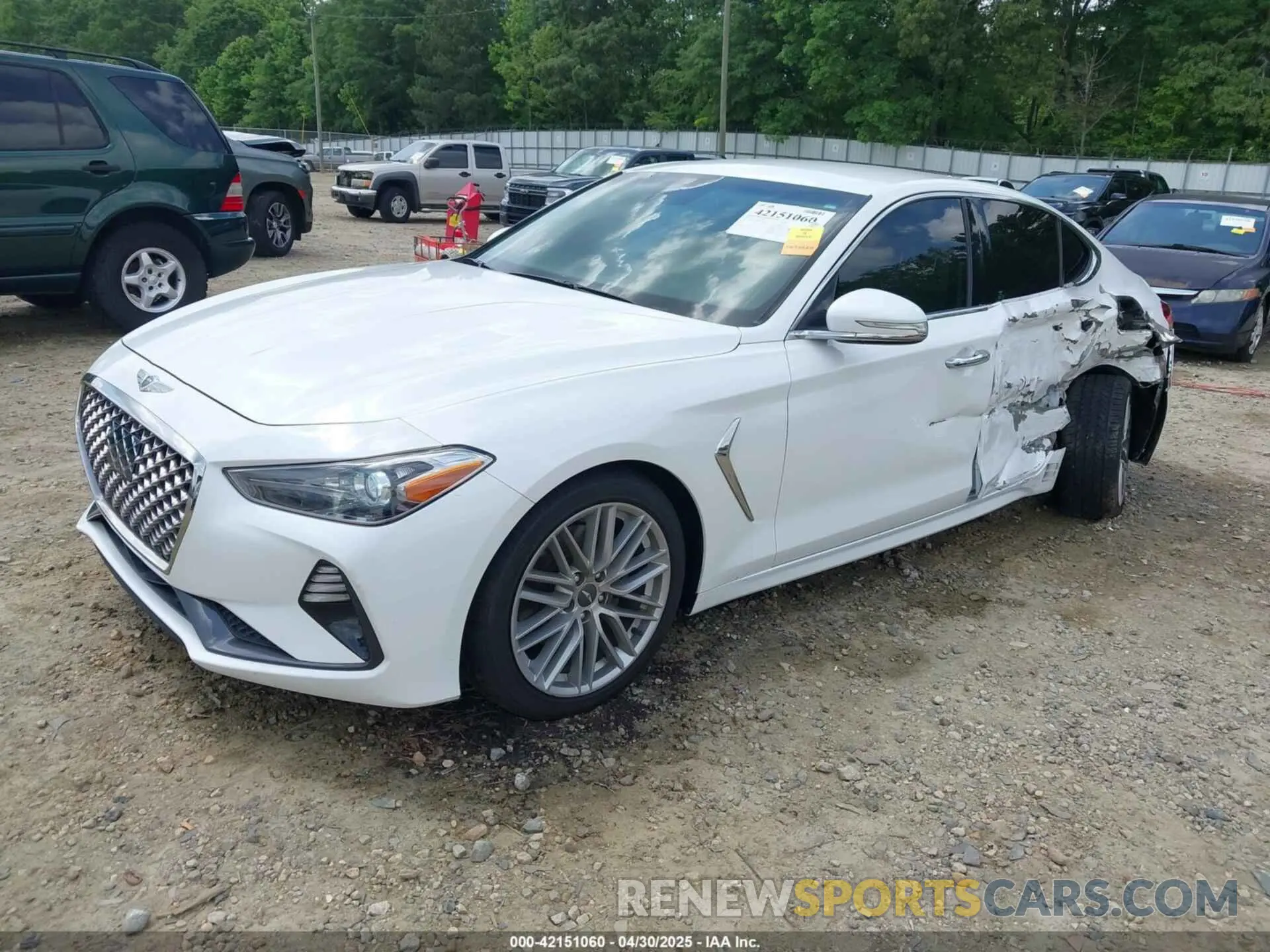 2 fotografías del automóvil dañado KMTG64LA2MU074982 GENESIS G70 2021