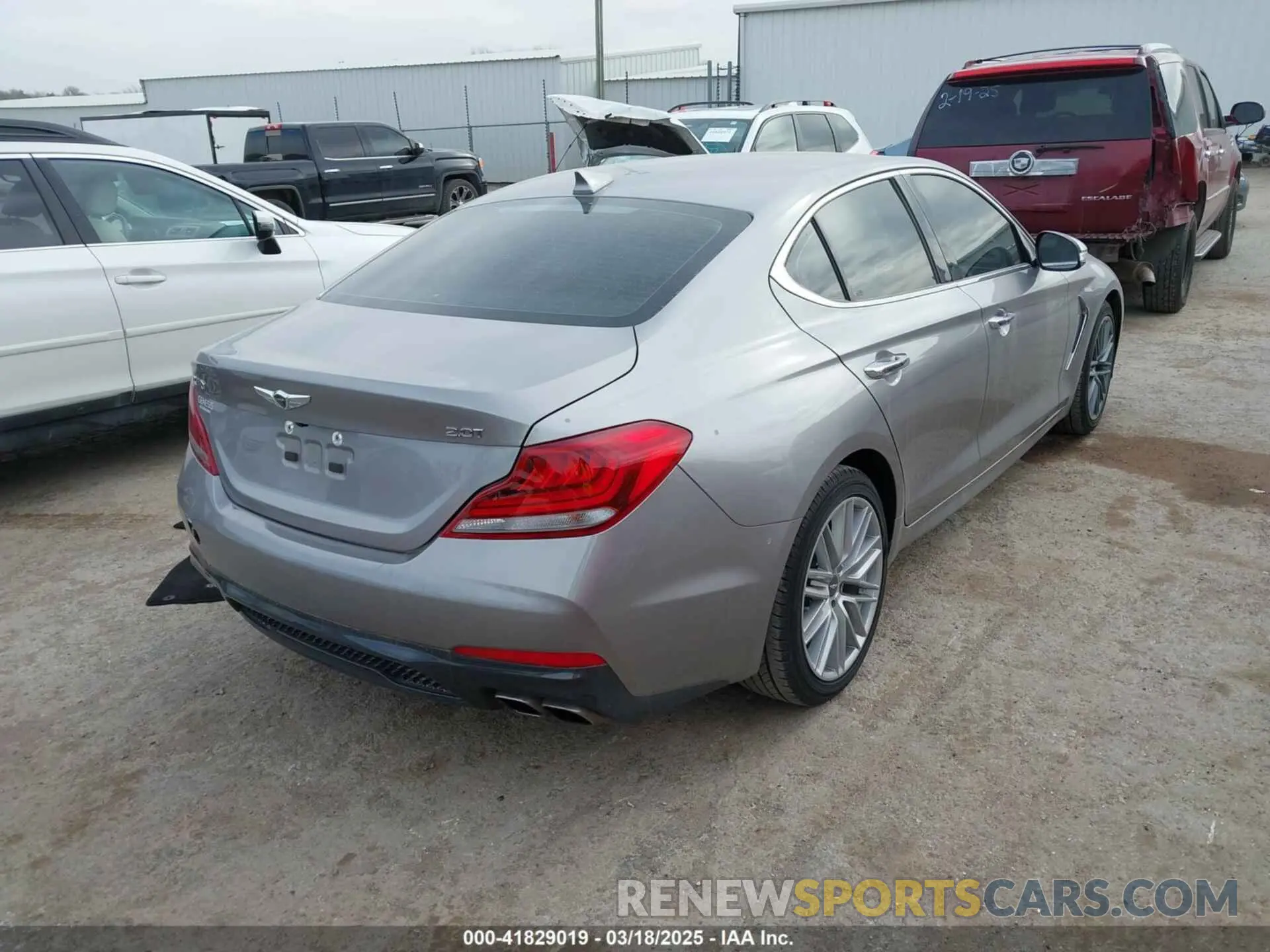 4 fotografías del automóvil dañado KMTG64LA9MU073635 GENESIS G70 2021